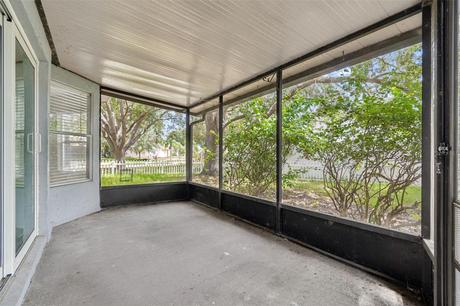 Single Family Residence at 12914 LONGCREST DR, RIVERVIEW, photo 18 of 61
