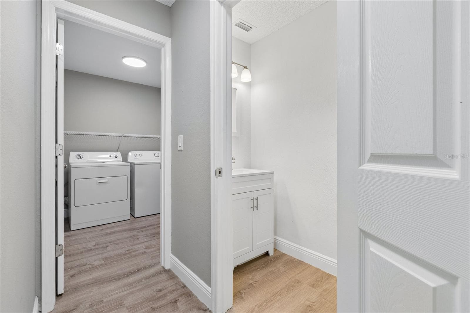 Single Family Residence at 12914 LONGCREST DR, RIVERVIEW, photo 31 of 61