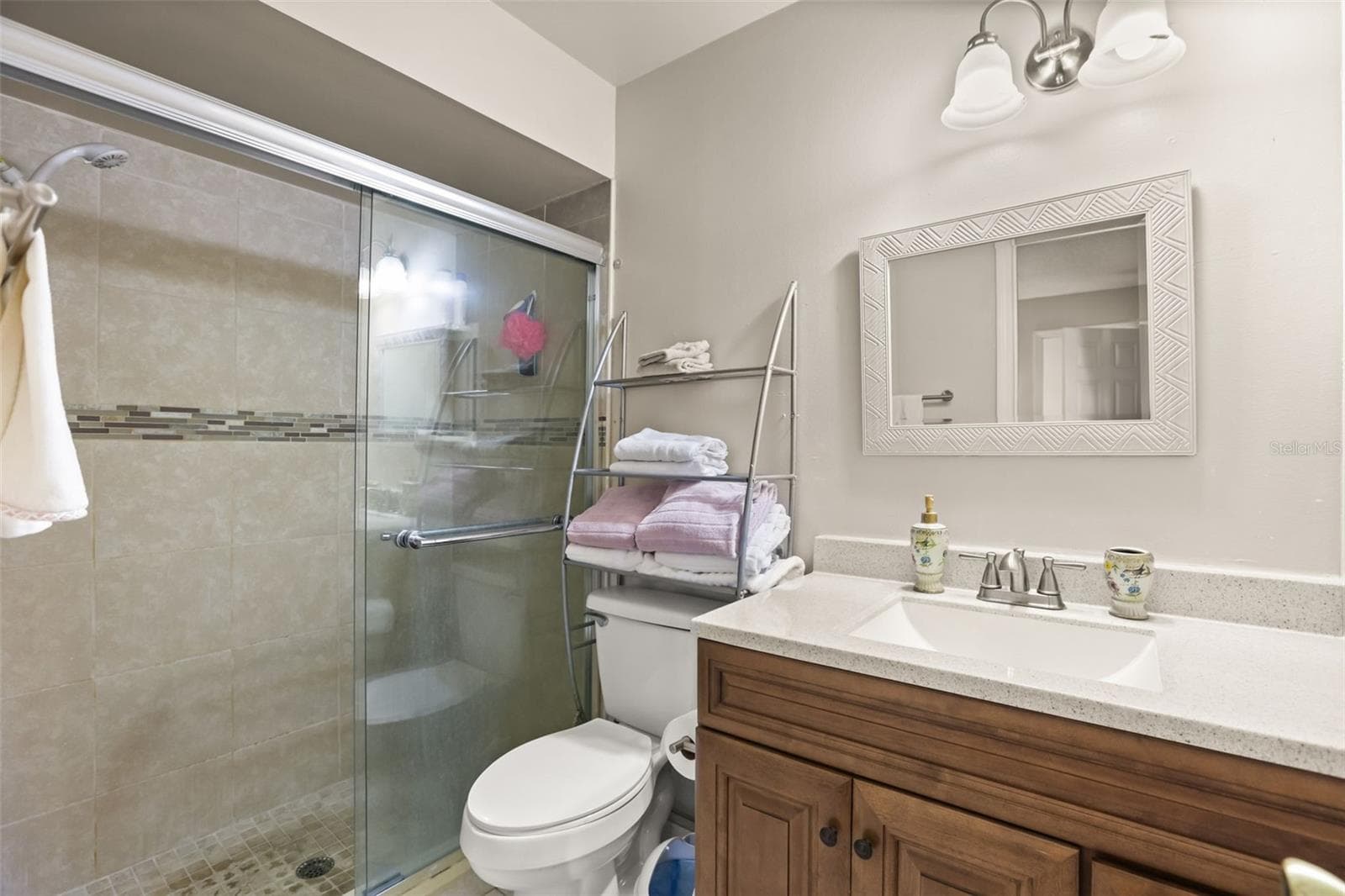 Primary bathroom - 49 PINE ISLAND CIR, KISSIMMEE