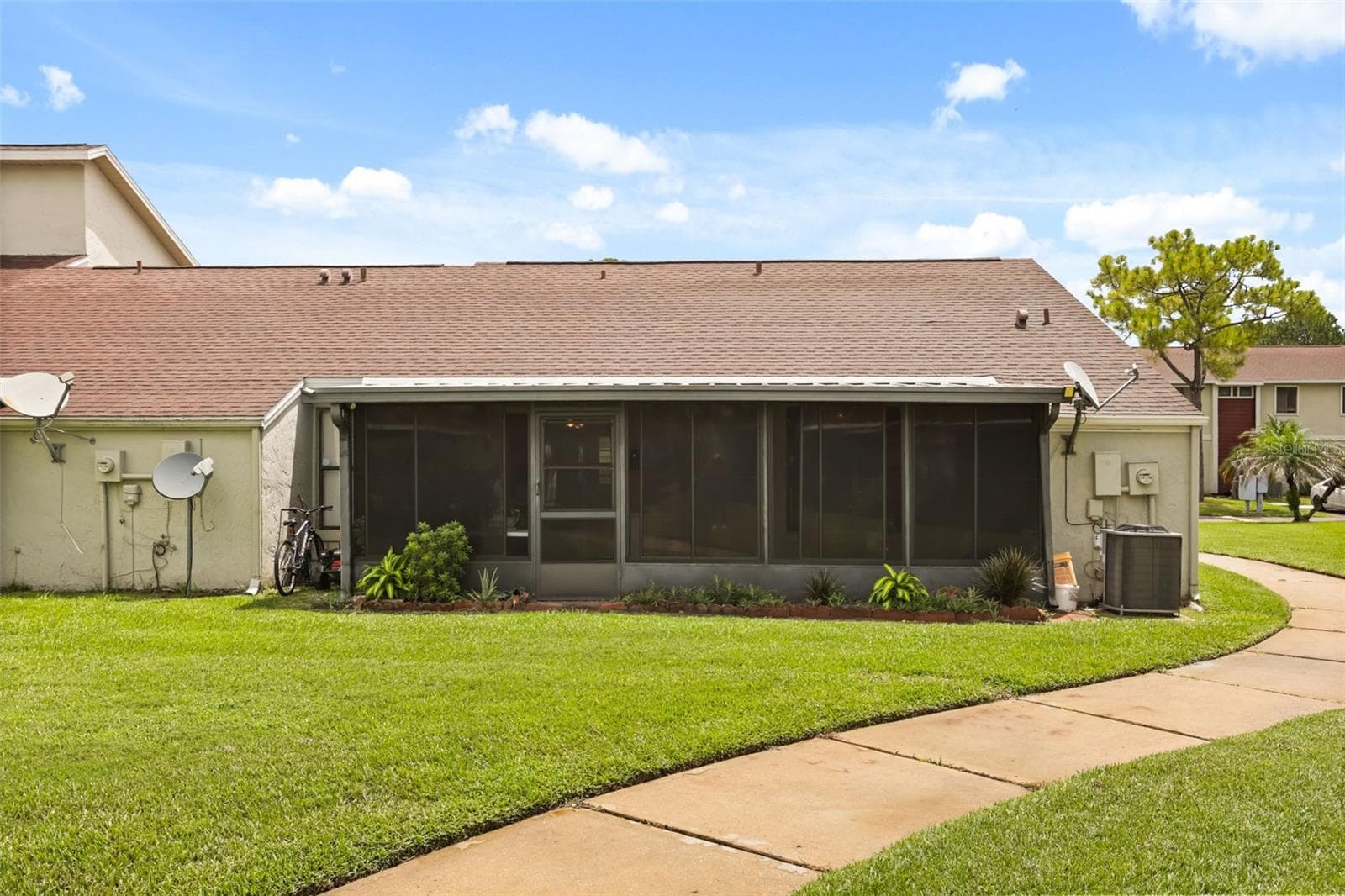 Rear of the House - 49 PINE ISLAND CIR, KISSIMMEE
