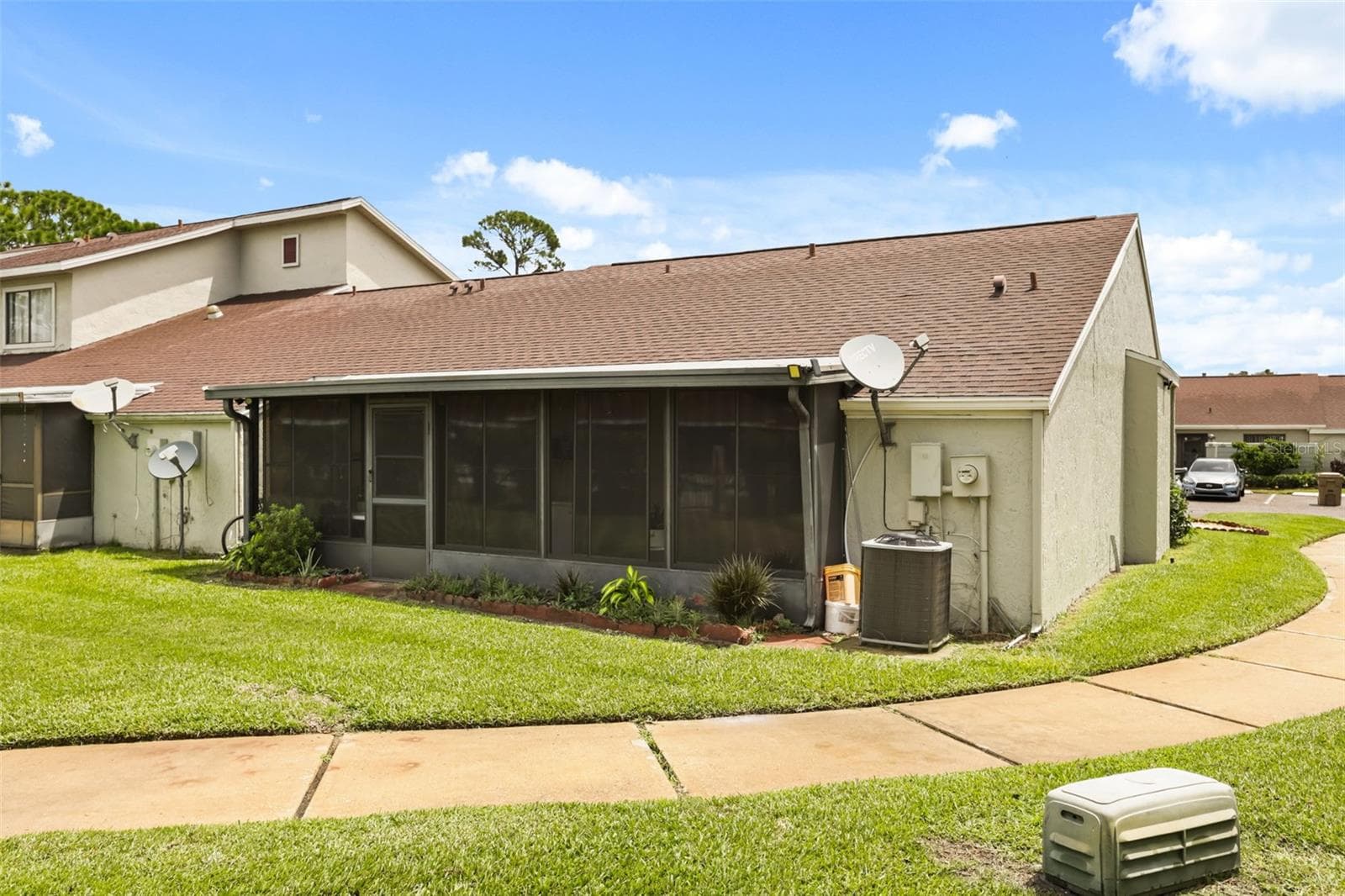Rear side of the house - 49 PINE ISLAND CIR, KISSIMMEE
