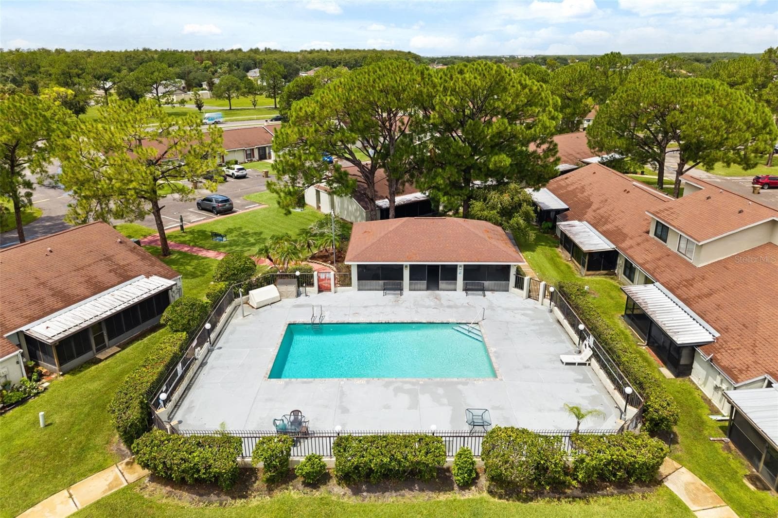 Community Pool - 49 PINE ISLAND CIR, KISSIMMEE