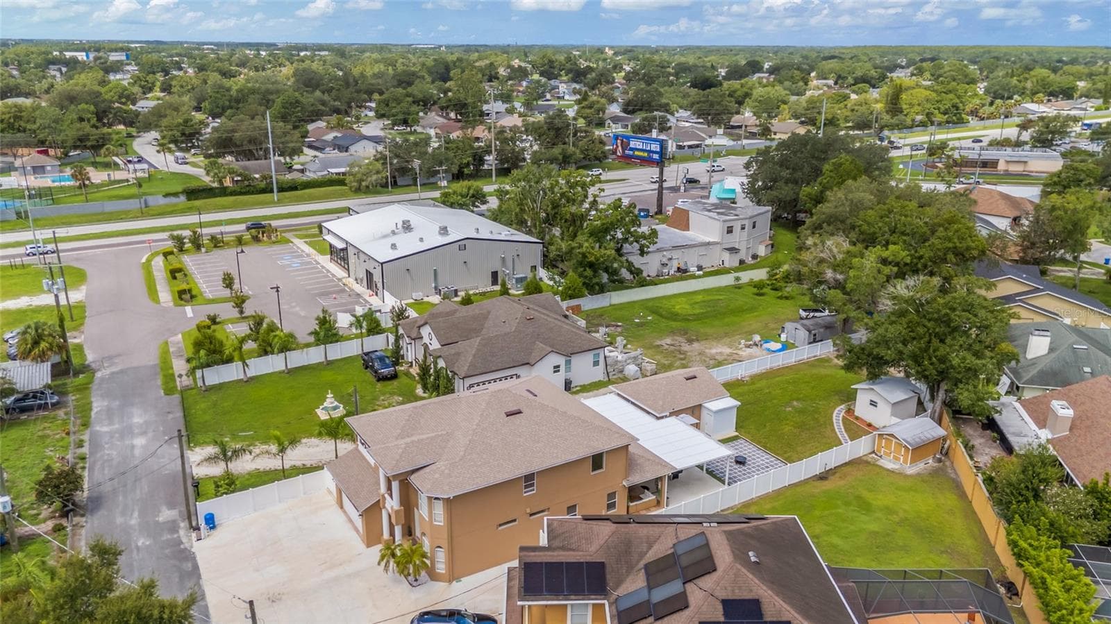 Single Family Residence at 10806 PEREZ DR, TAMPA, photo 5 of 66