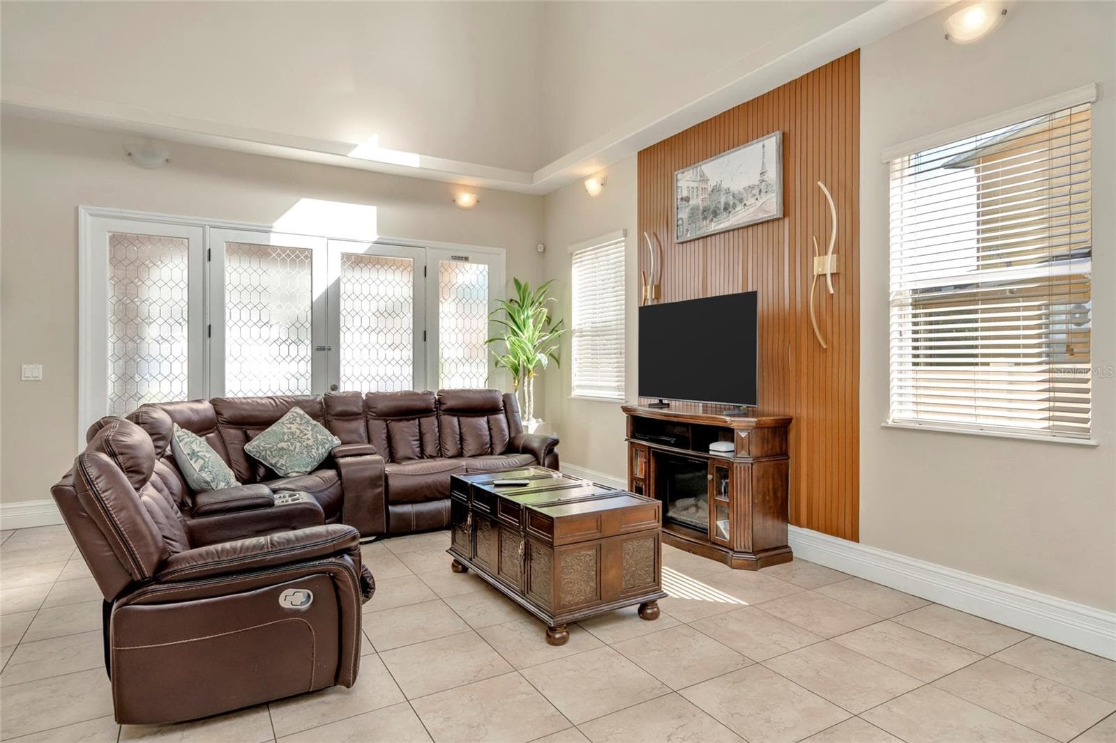Single Family Residence at 10806 PEREZ DR, TAMPA, photo 13 of 66
