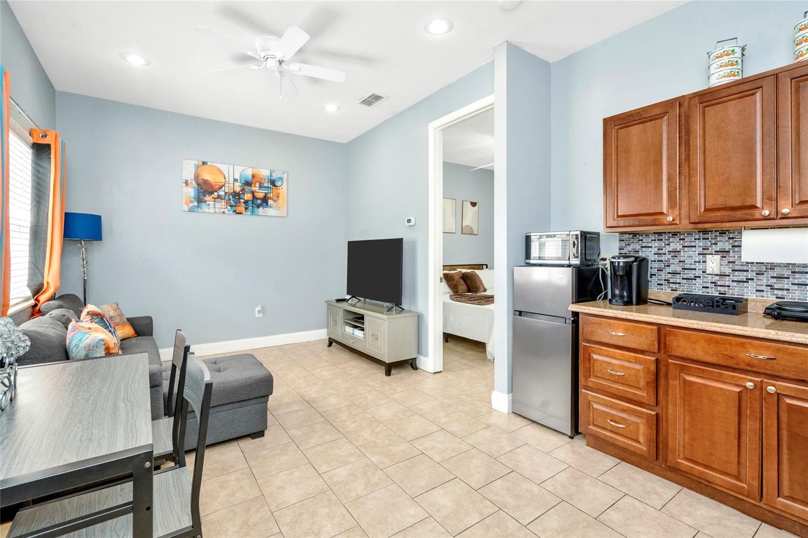 Detached unit - 10806 PEREZ DR, TAMPA
