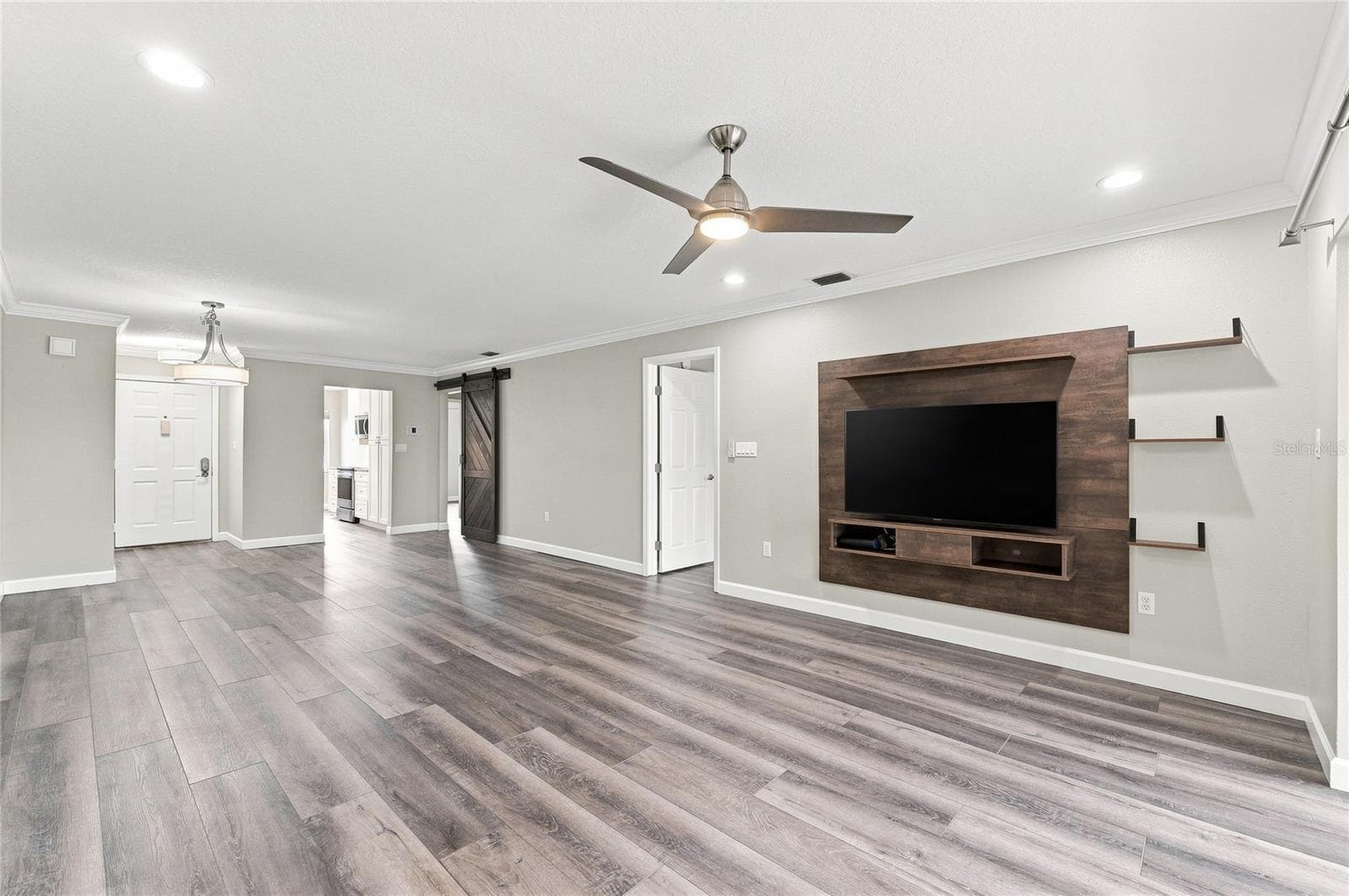 Condominium at 689 LAKE HOWARD DR NW #213, WINTER HAVEN, photo 6 of 66