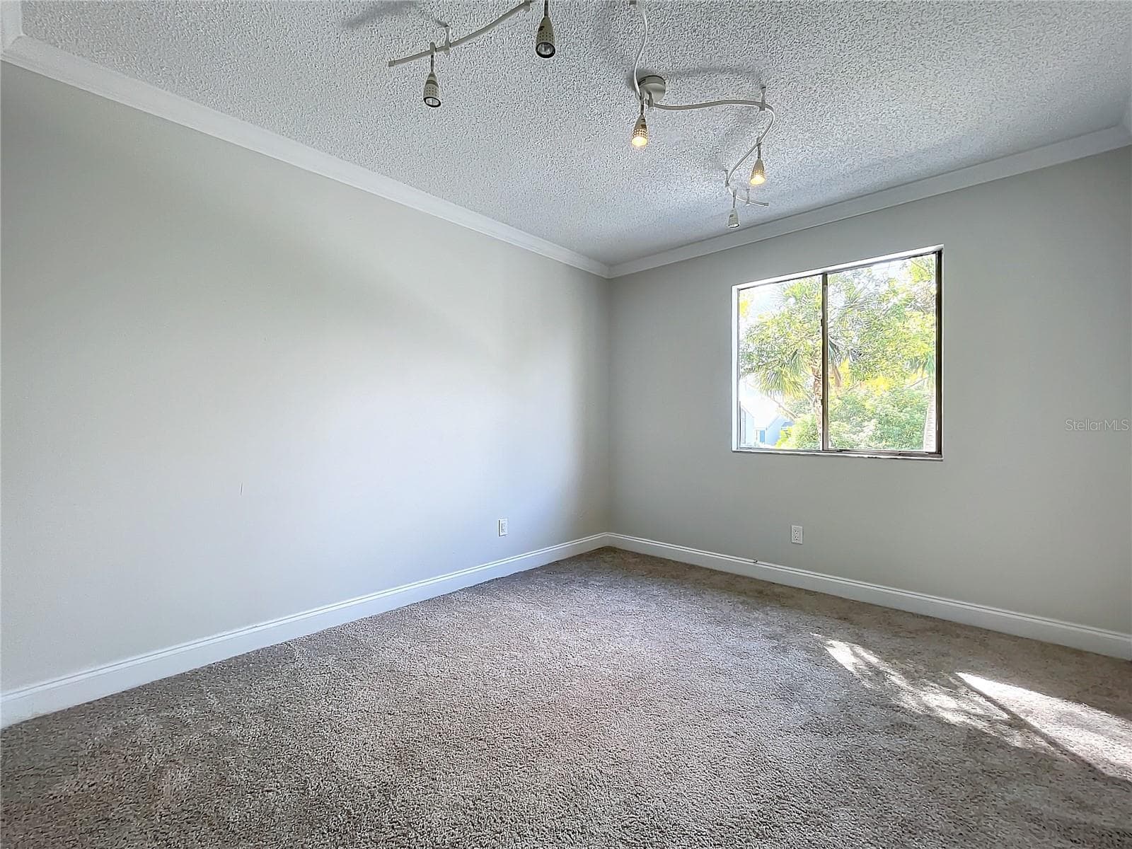 Single Family Residence at 1040 WAVERLY DR, LONGWOOD, photo 31 of 91