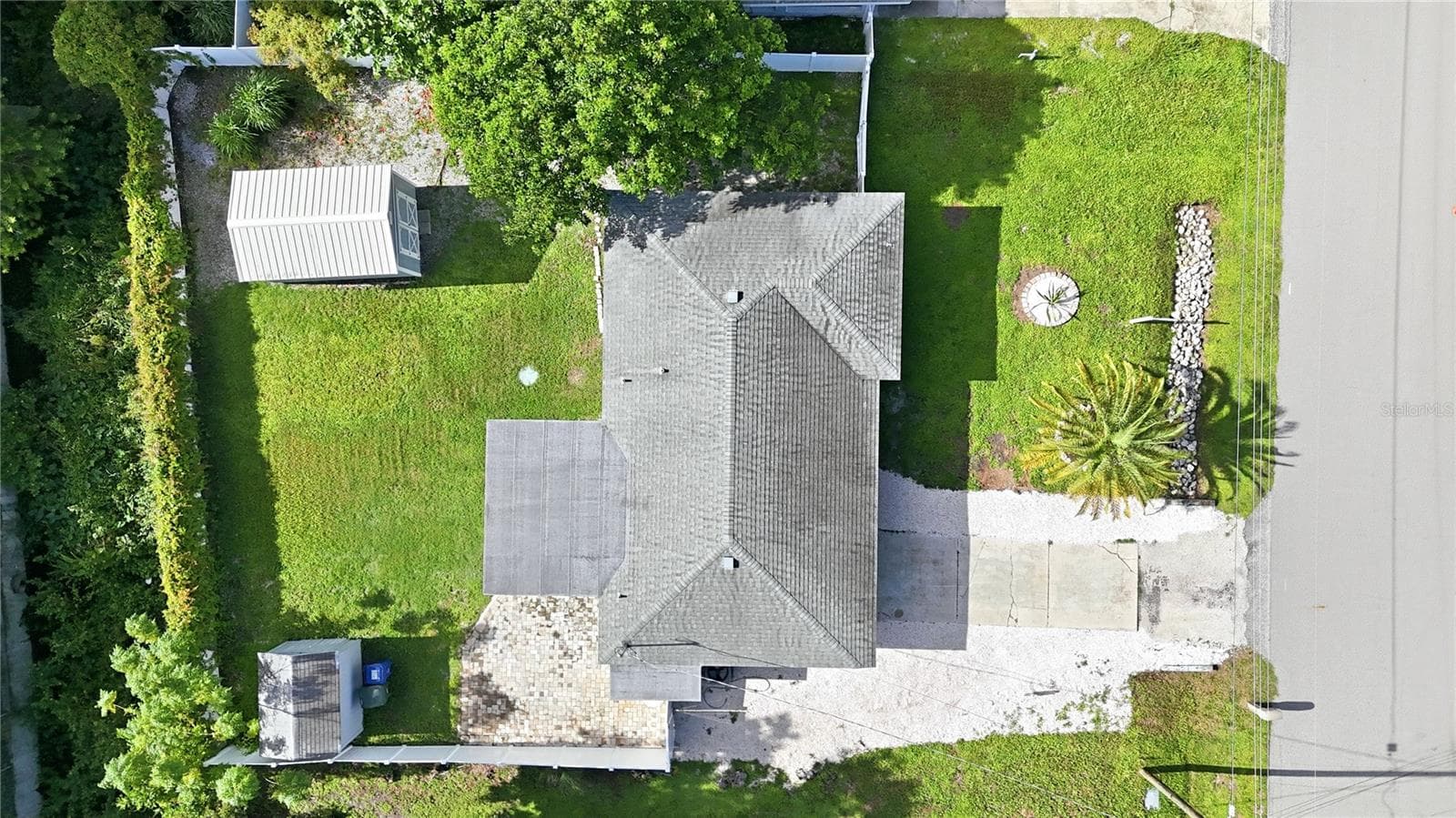 Large backyard ready for parking - 6103 CARLTON AVE, SARASOTA