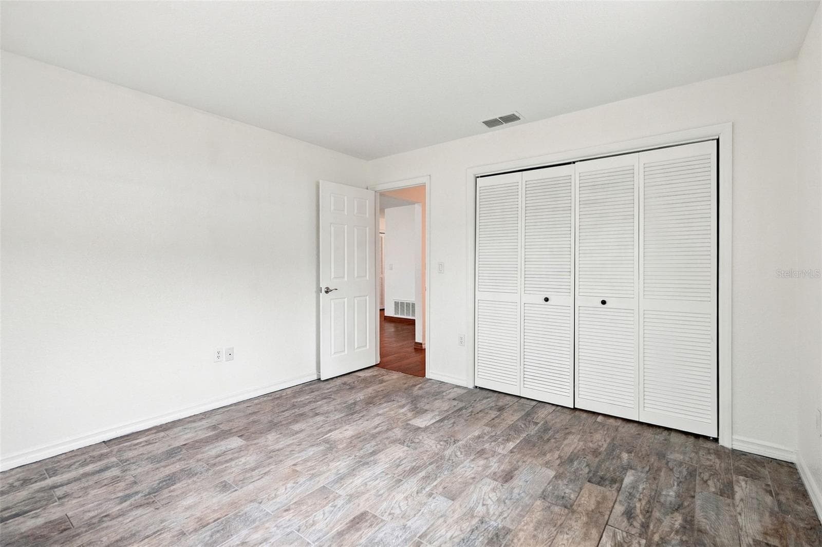 Single Family Residence at 10308 GIFFORD DR, SPRING HILL, photo 32 of 35