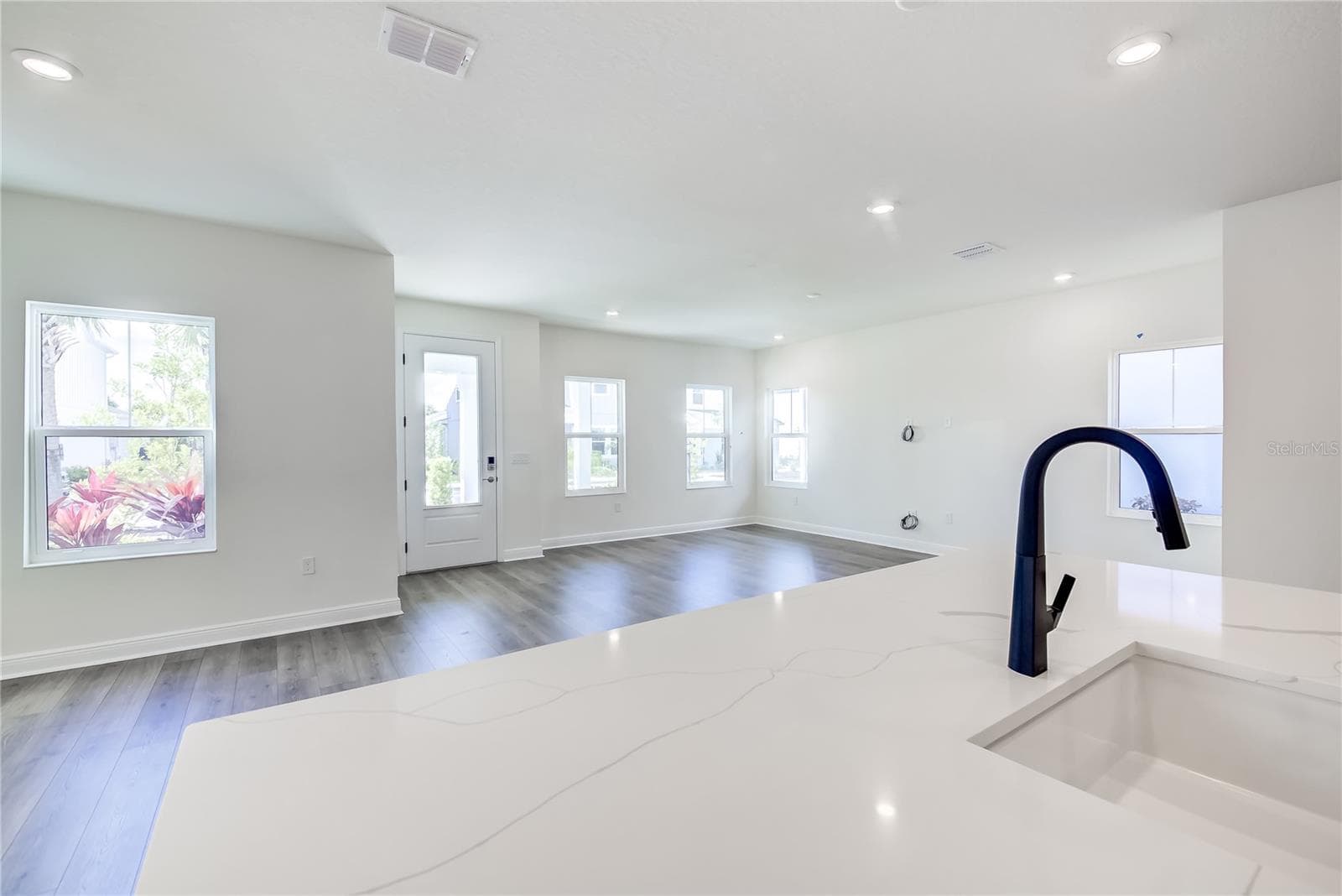 Single Family Residence at 9116 WALCOTT LN, SARASOTA, photo 21 of 49