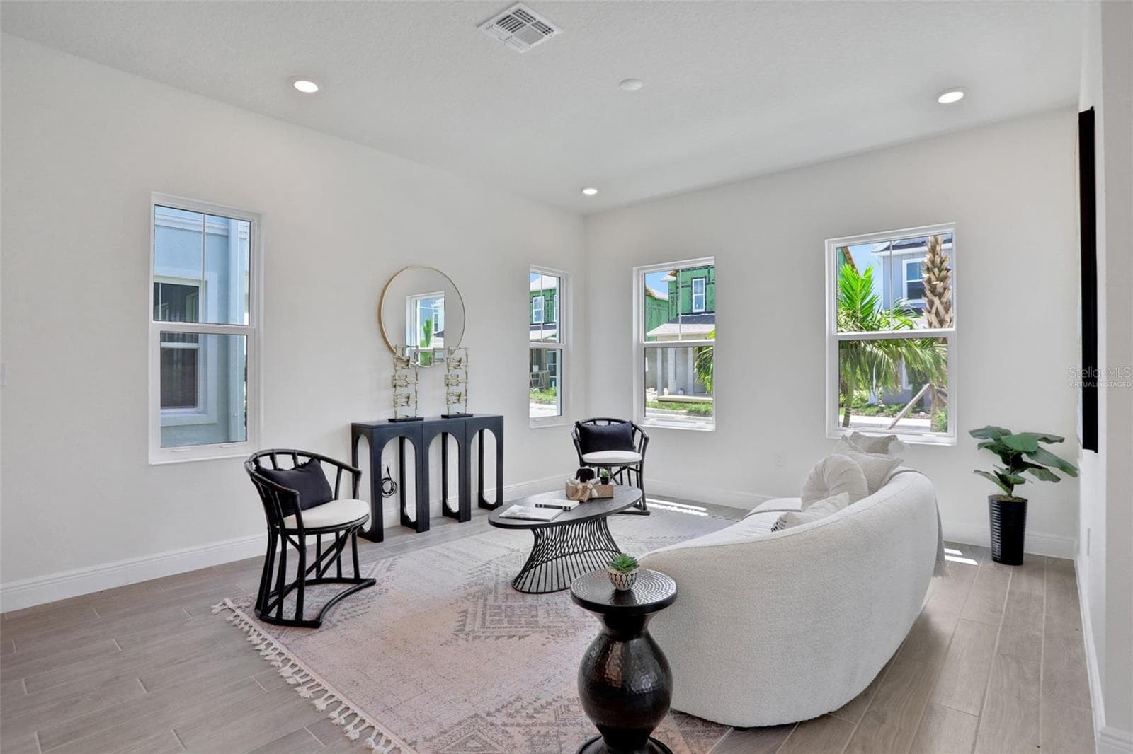 “virtually staged” - 9124 WALCOTT LN, LAKEWOOD RANCH