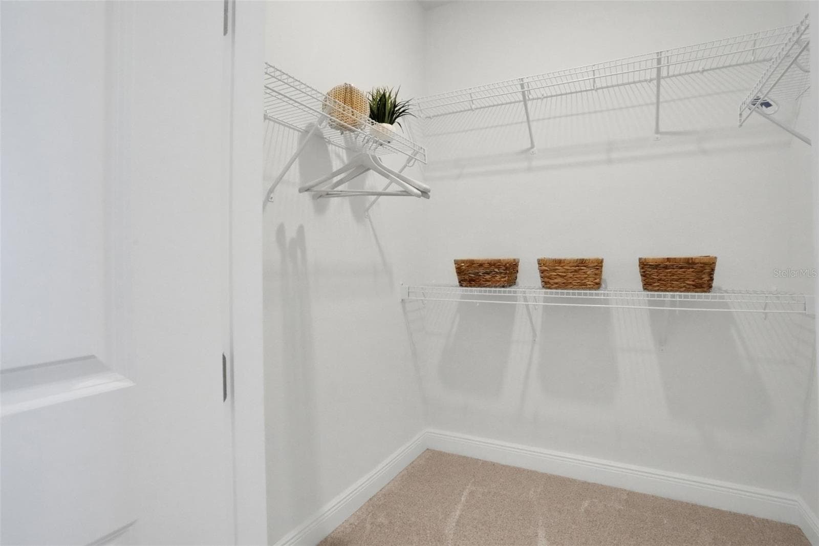 Single Family Residence at 9124 WALCOTT LN, LAKEWOOD RANCH, photo 18 of 33