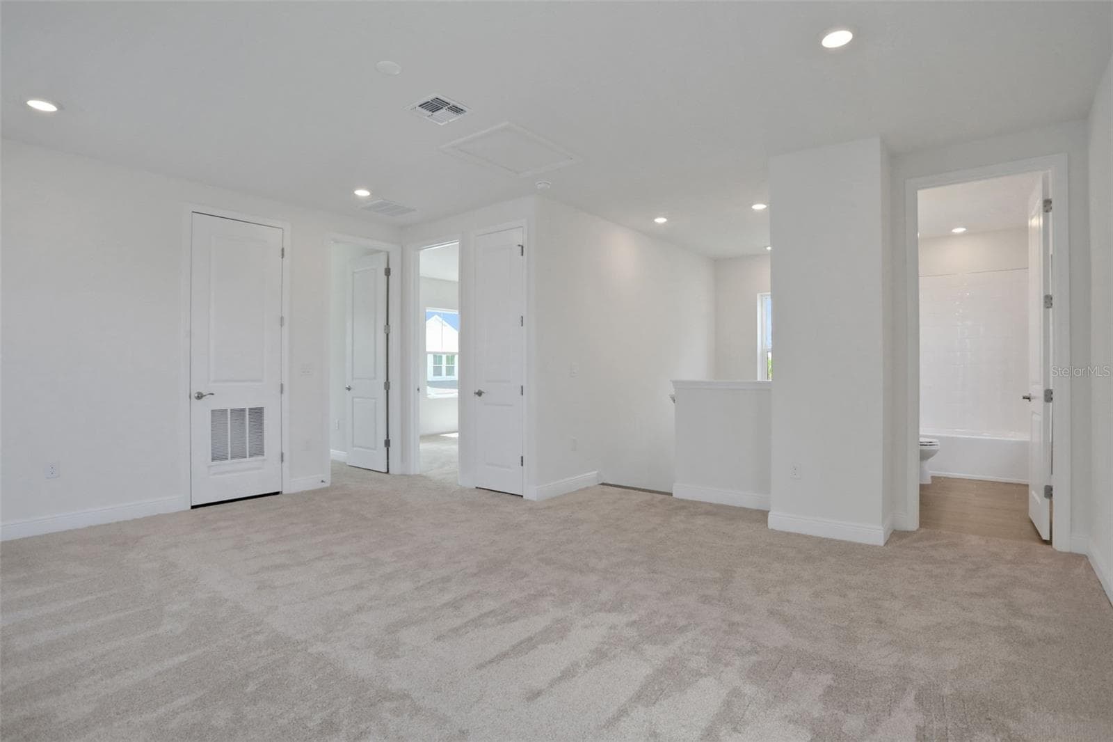 Single Family Residence at 9124 WALCOTT LN, LAKEWOOD RANCH, photo 22 of 33