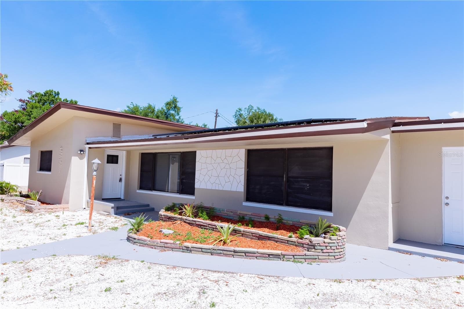 Single Family Residence at 4946 DR MARTIN LUTHER KING JR ST S, ST PETERSBURG, photo 4 of 84
