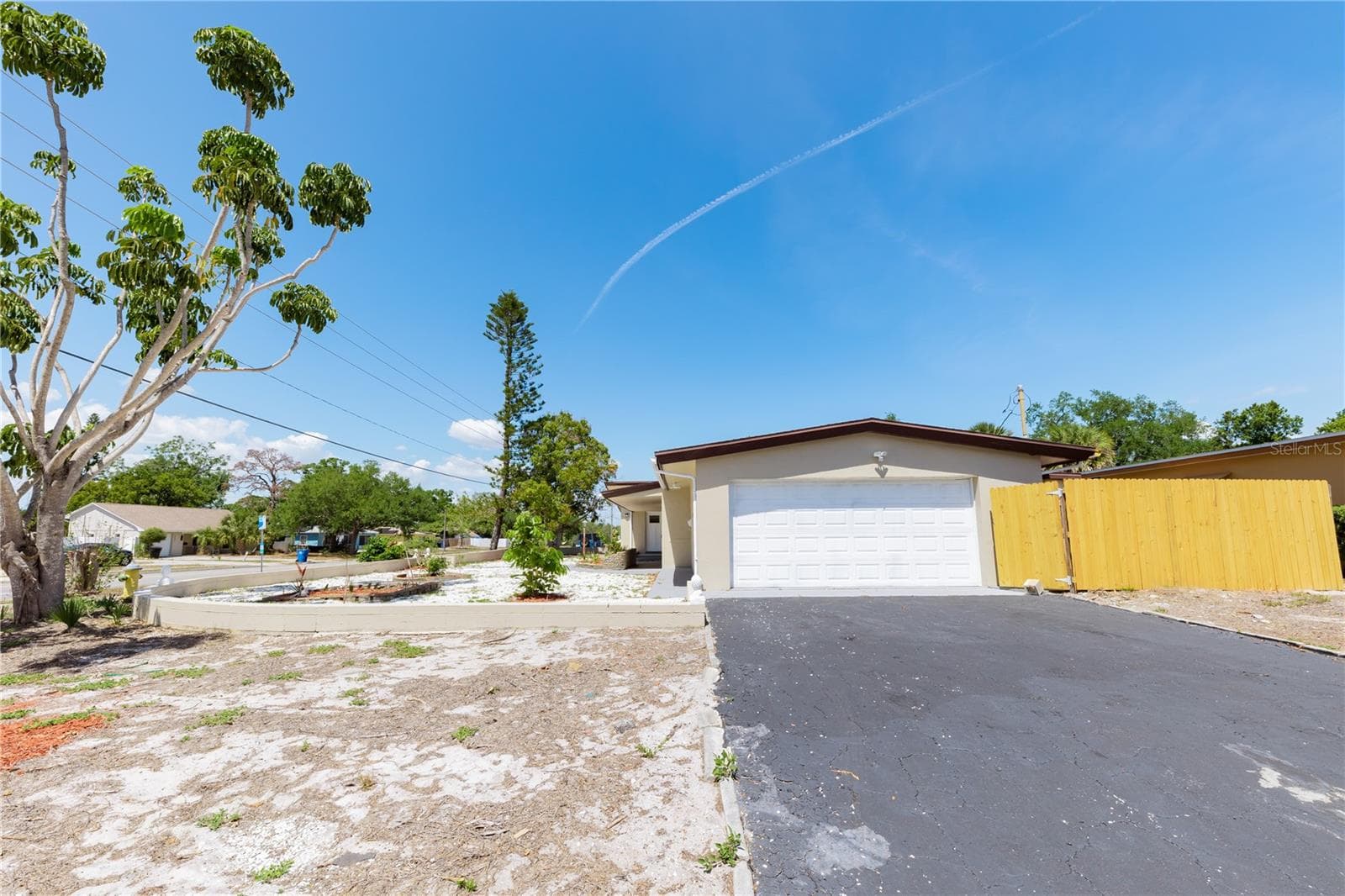 Single Family Residence at 4946 DR MARTIN LUTHER KING JR ST S, ST PETERSBURG, photo 5 of 84