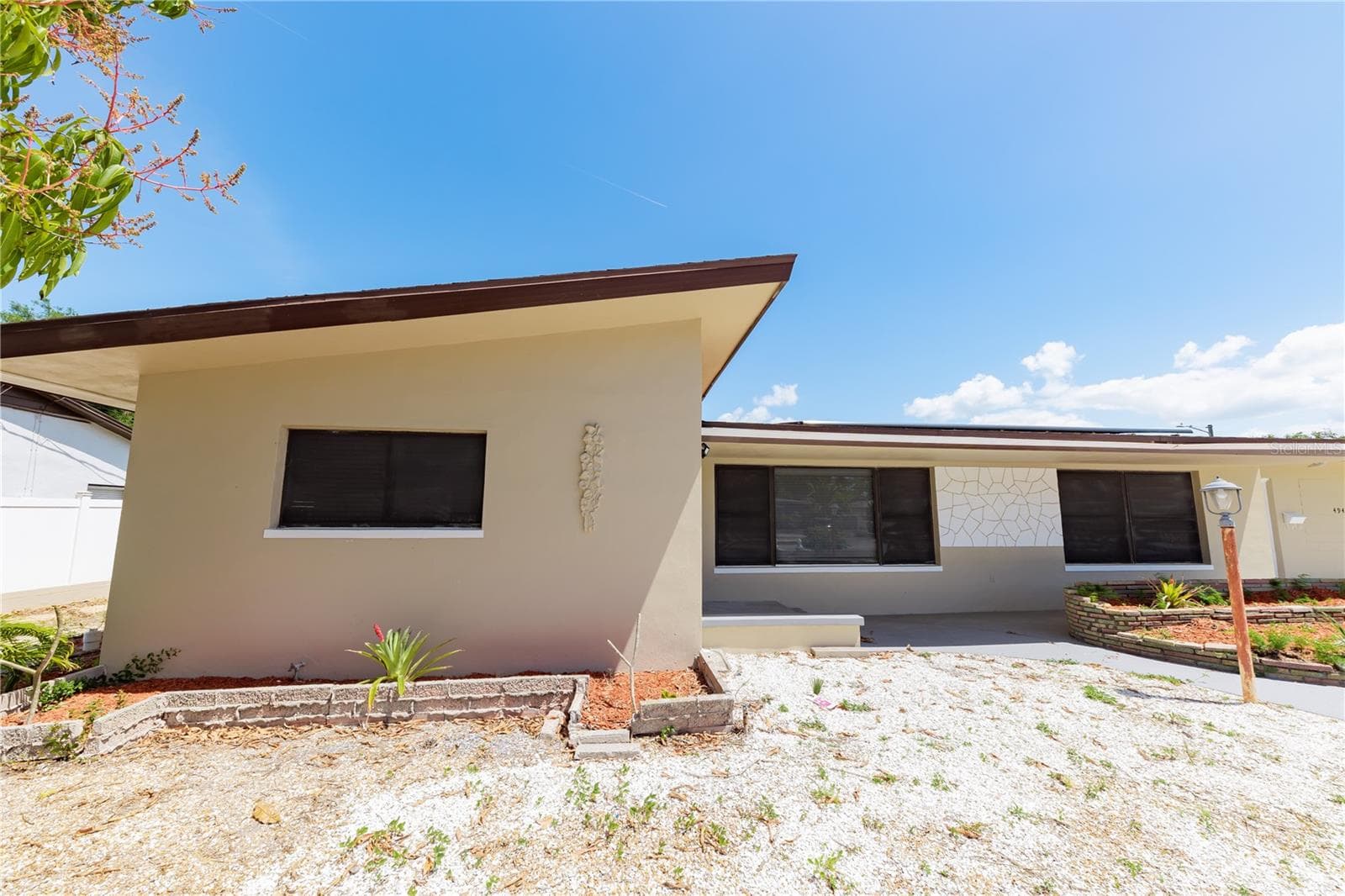 Single Family Residence at 4946 DR MARTIN LUTHER KING JR ST S, ST PETERSBURG, photo 11 of 84