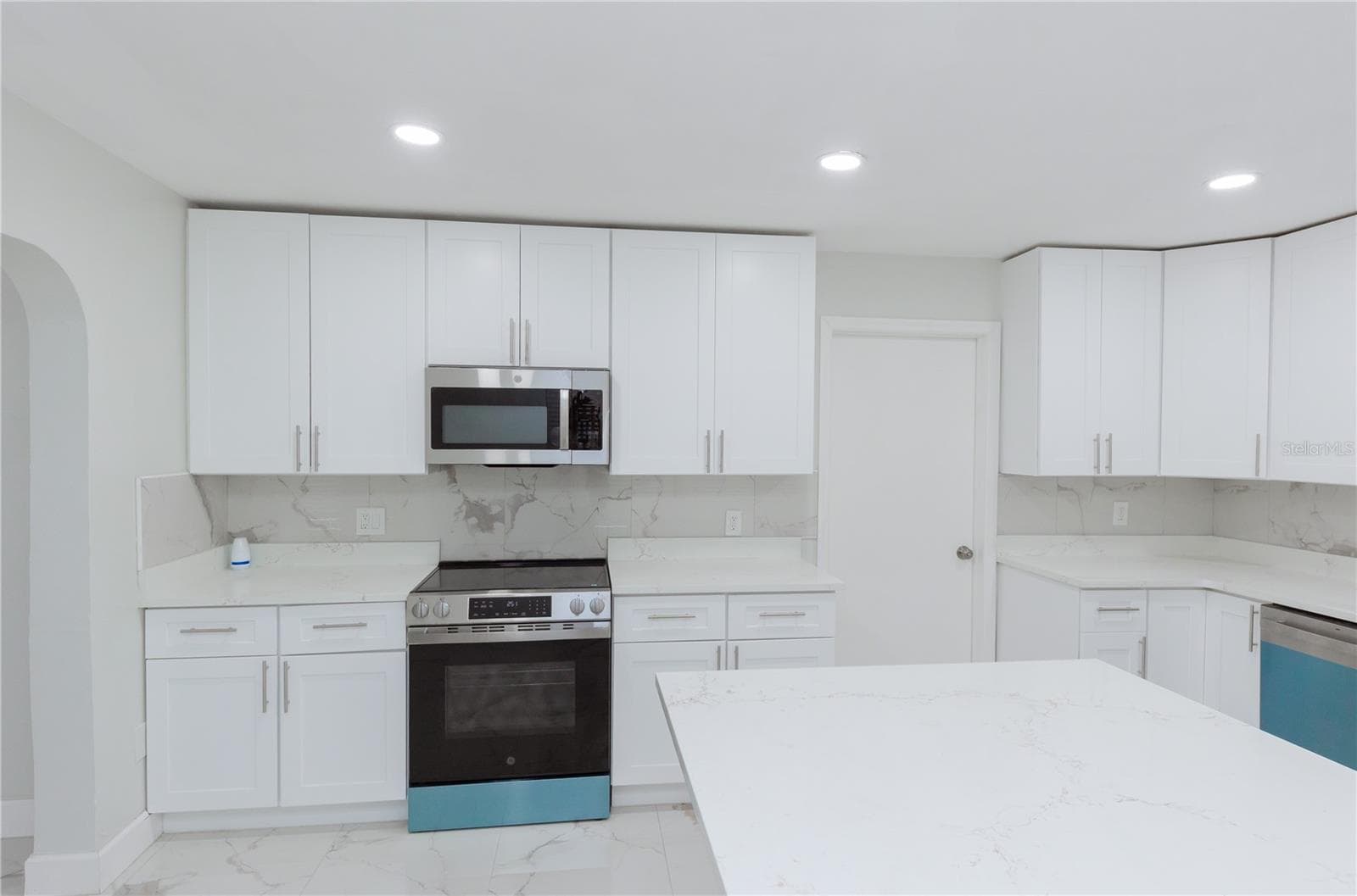 Single Family Residence at 4946 DR MARTIN LUTHER KING JR ST S, ST PETERSBURG, photo 15 of 84