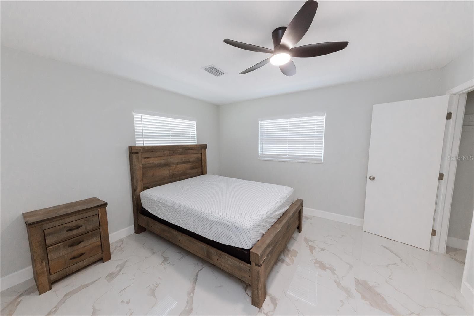 Single Family Residence at 4946 DR MARTIN LUTHER KING JR ST S, ST PETERSBURG, photo 27 of 84