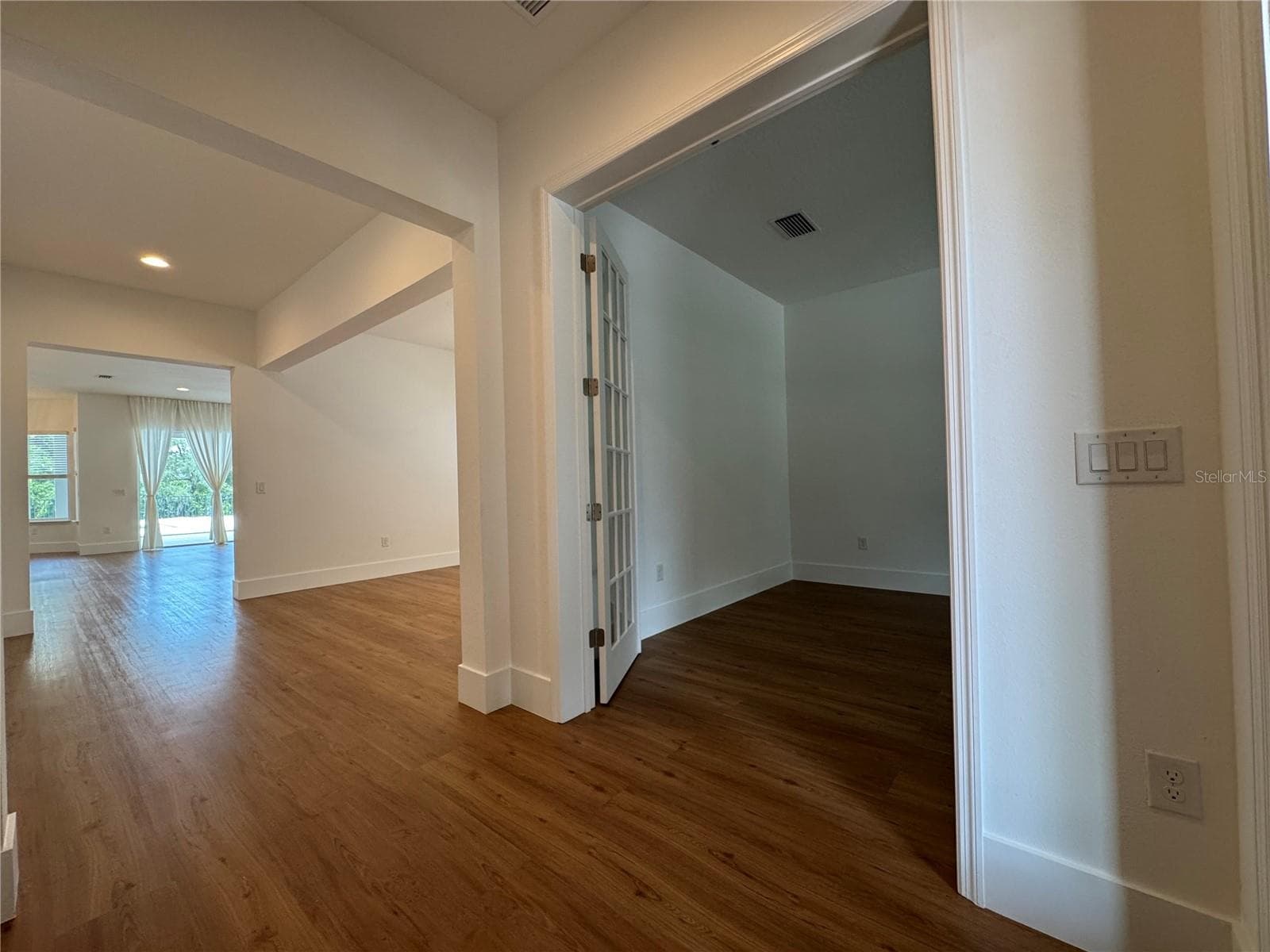 Single Family Residence at 15741 SWEET LEMON WAY, WINTER GARDEN, photo 15 of 57