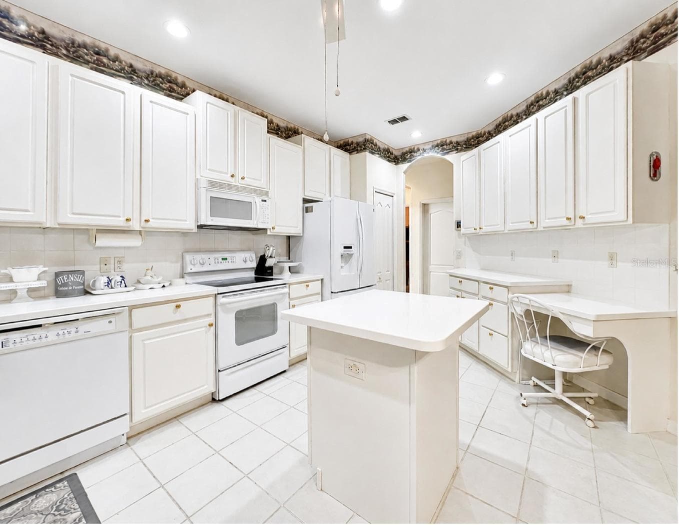 Kitchen - 10924 RAIN HOLLOW CT, TRINITY