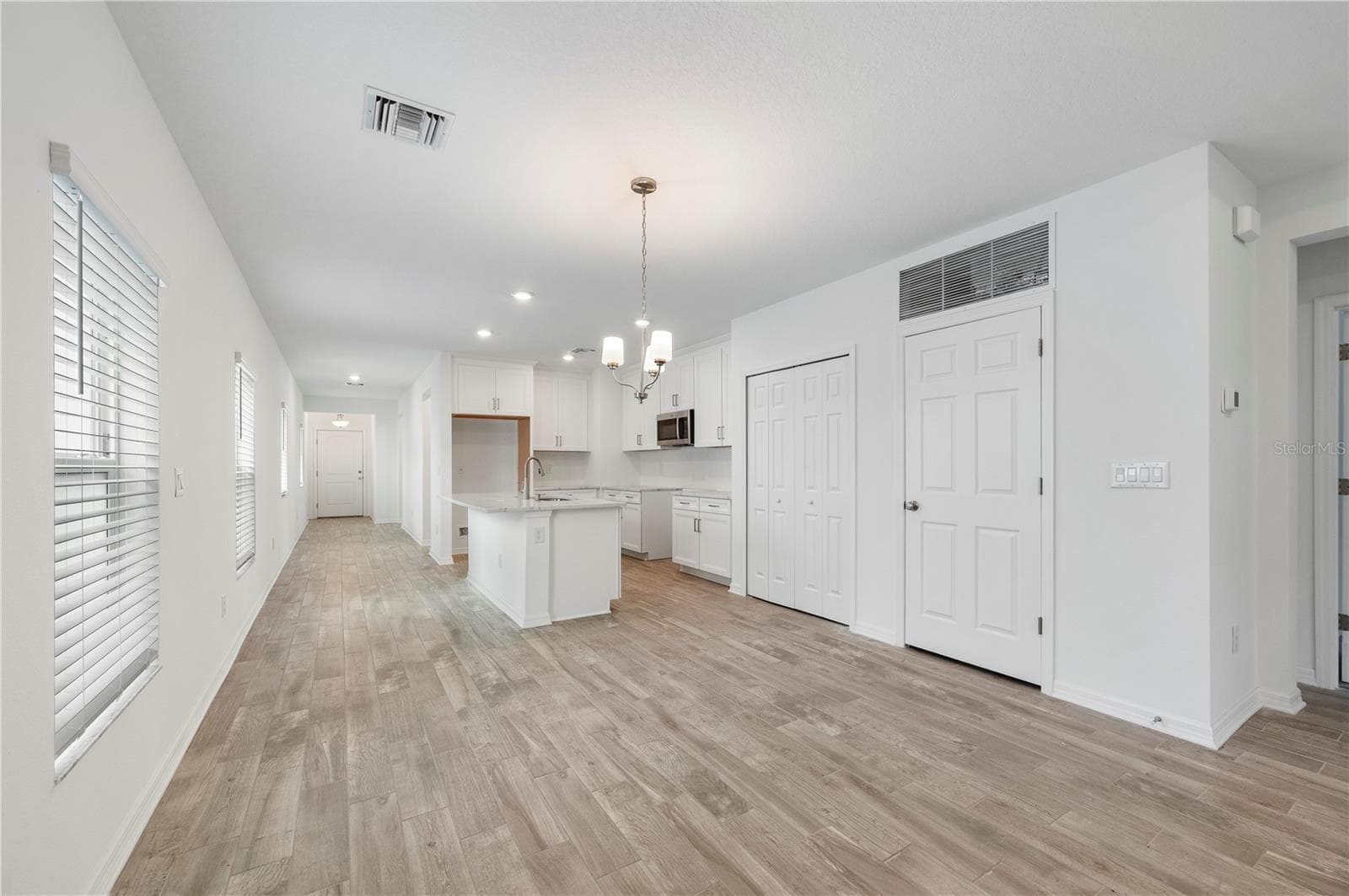 Flexible design for dining room/living room. - 1968 SUNSET PRESERVE WAY, PORT CHARLOTTE