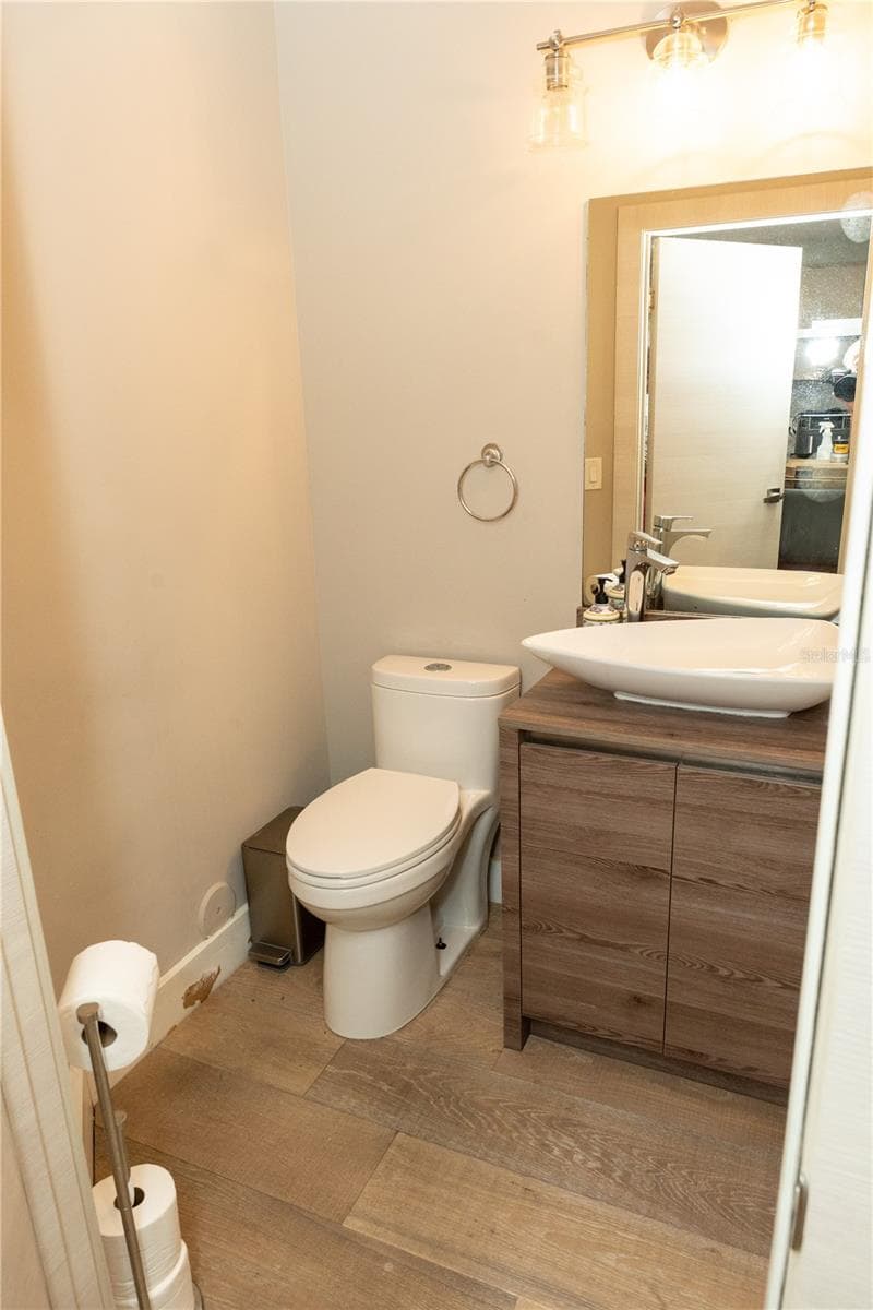 Main Floor Powder room - 10740 NW 12TH MNR, PLANTATION