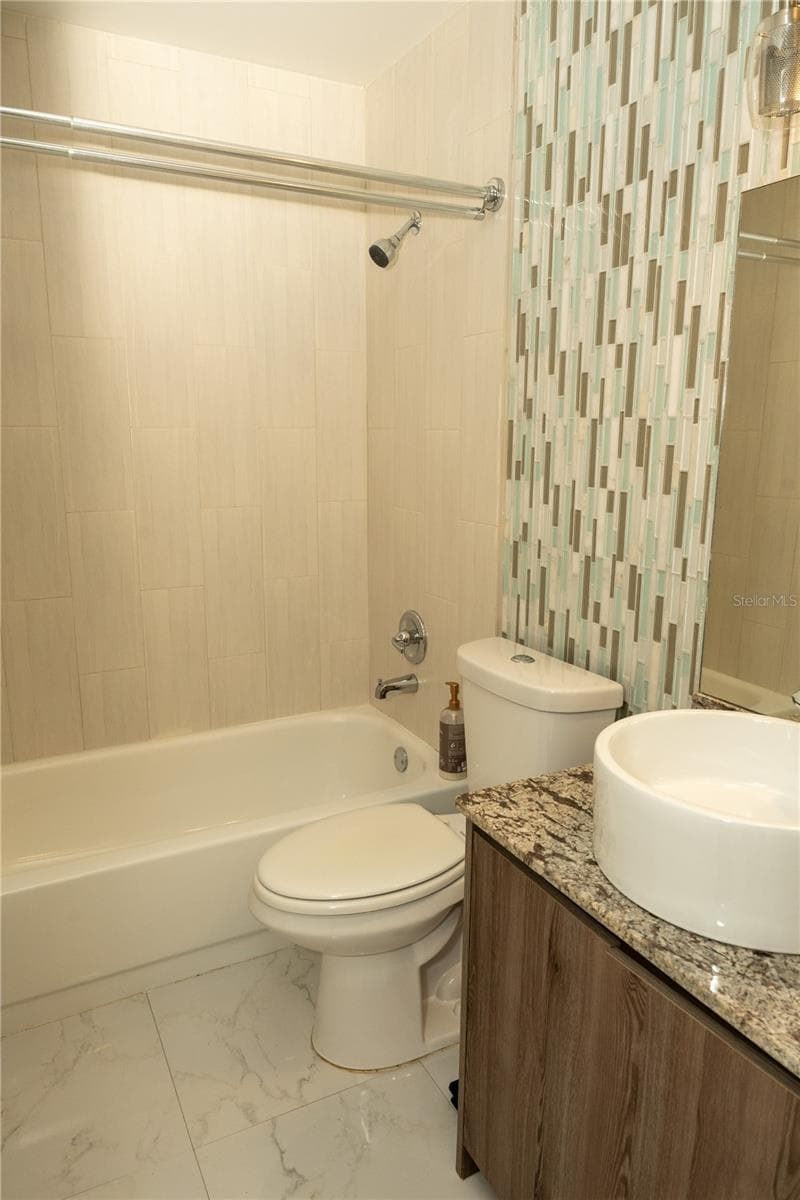 Guest Bathroom 2 second floor - 10740 NW 12TH MNR, PLANTATION