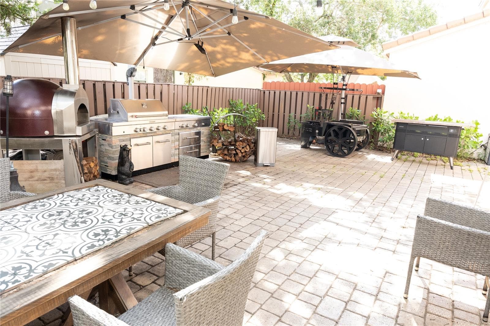 Patio redone with pavers - 10740 NW 12TH MNR, PLANTATION