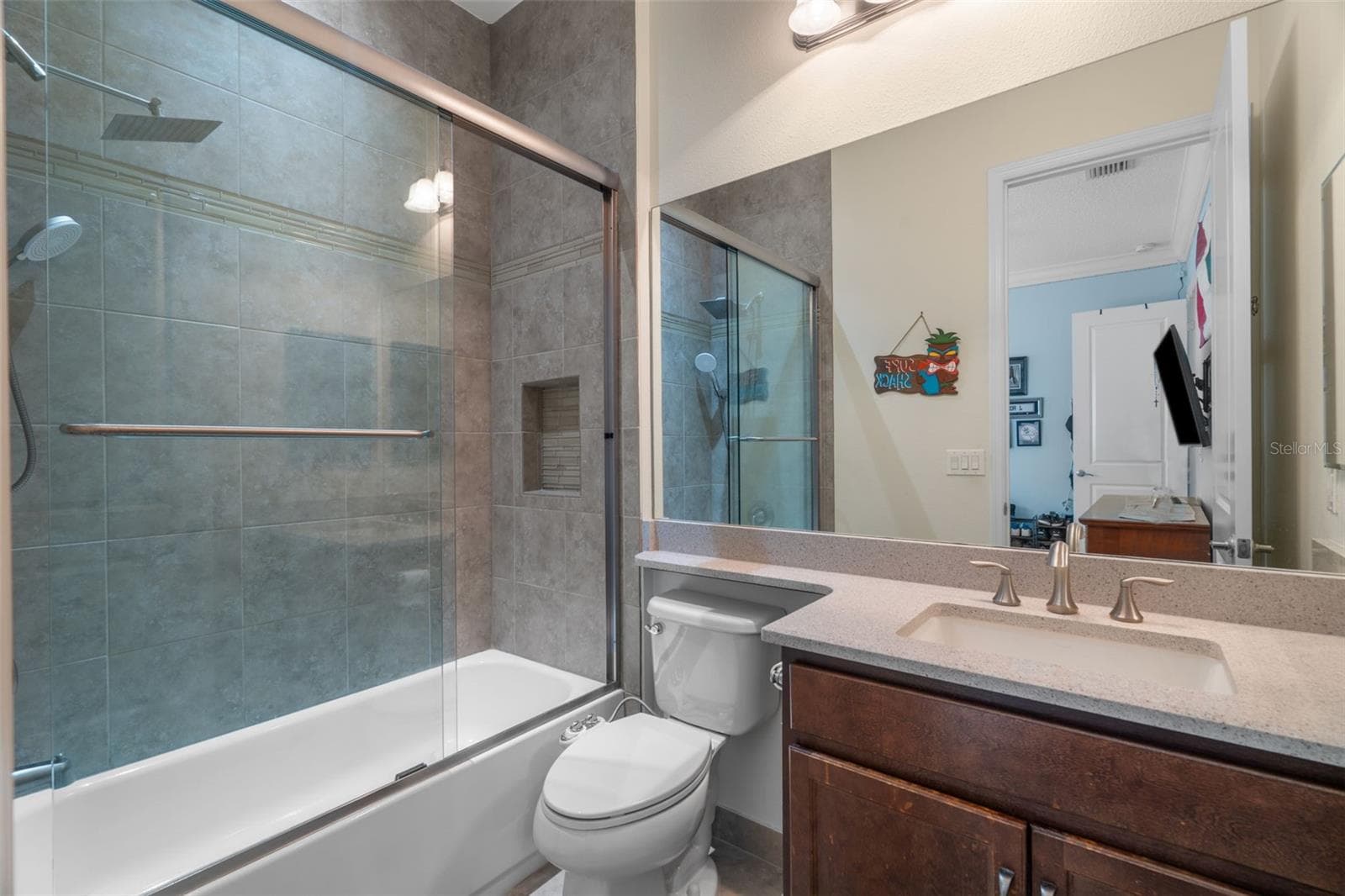 Bedroom 2| en-suite bathroom - 30581 IVY FORGE CT, WESLEY CHAPEL