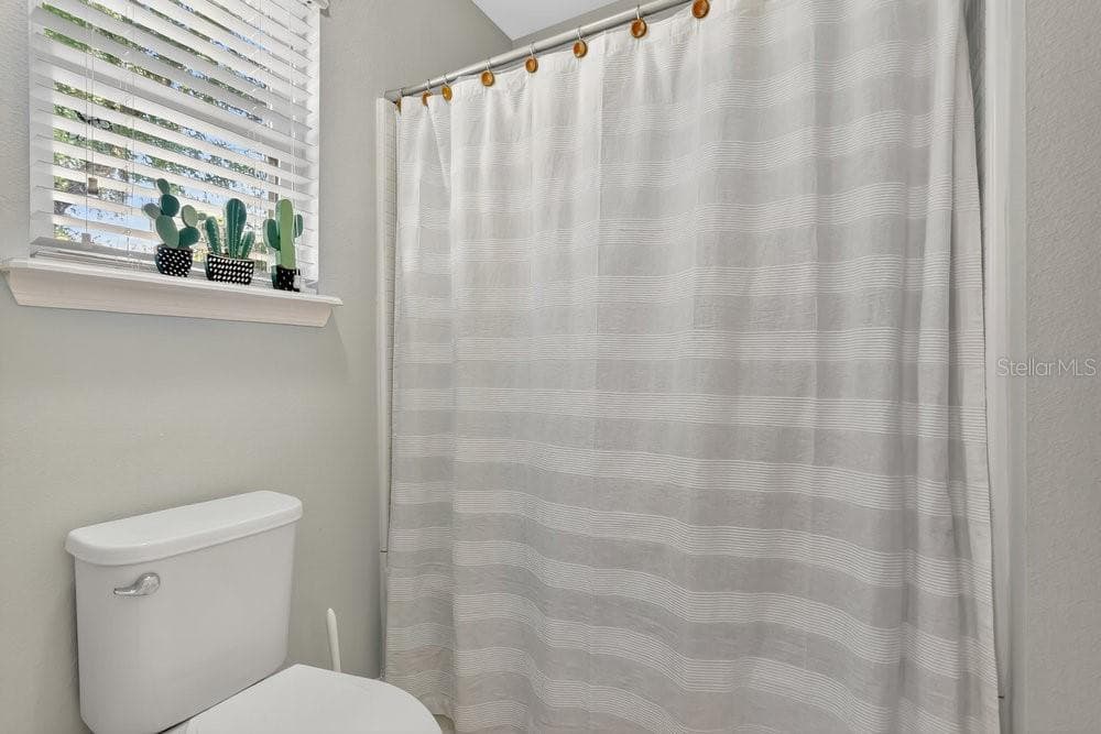 Ensuite shower - 632 MEADOW SAGE DR, DELAND