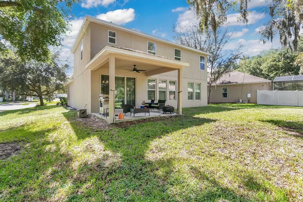 Single Family Residence at 632 MEADOW SAGE DR, DELAND, photo 2 of 35