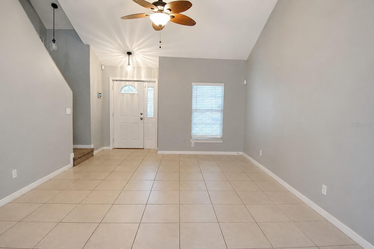 Single Family Residence at 183 HIGHLAND RD, TARPON SPRINGS, photo 3 of 43