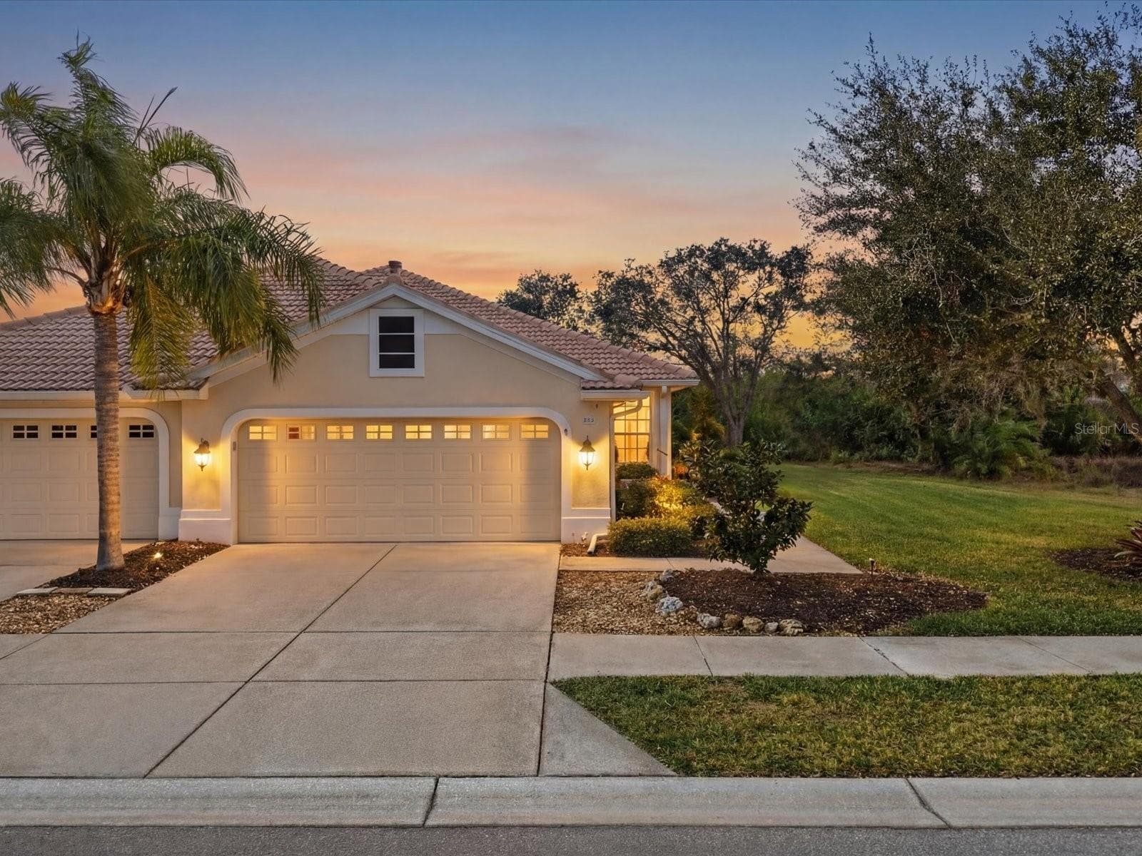 Front of 4693 Whispering Oaks Dr - 4693 WHISPERING OAKS DR, NORTH PORT