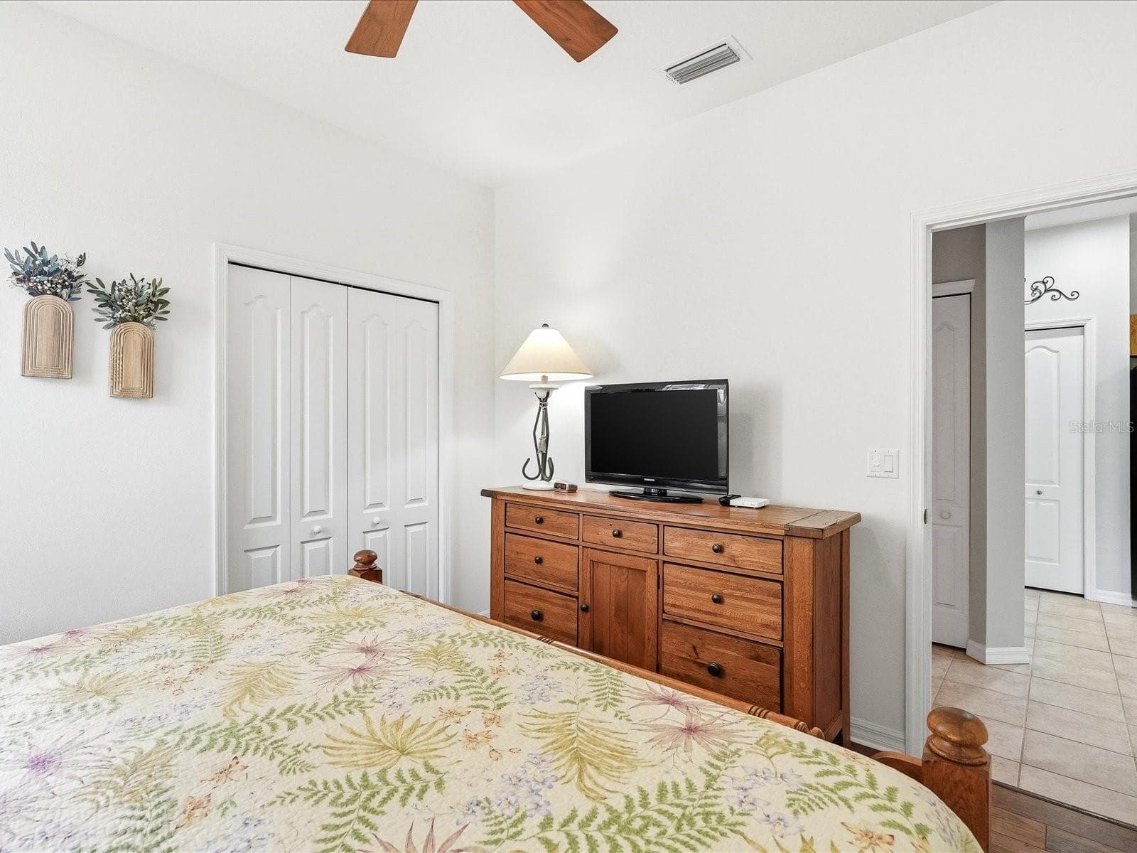 Guest bedroom - 4693 WHISPERING OAKS DR, NORTH PORT