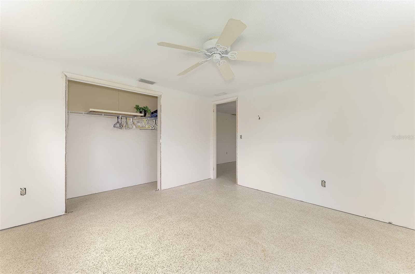 Single Family Residence at 780 S OXFORD DR, ENGLEWOOD, photo 38 of 66