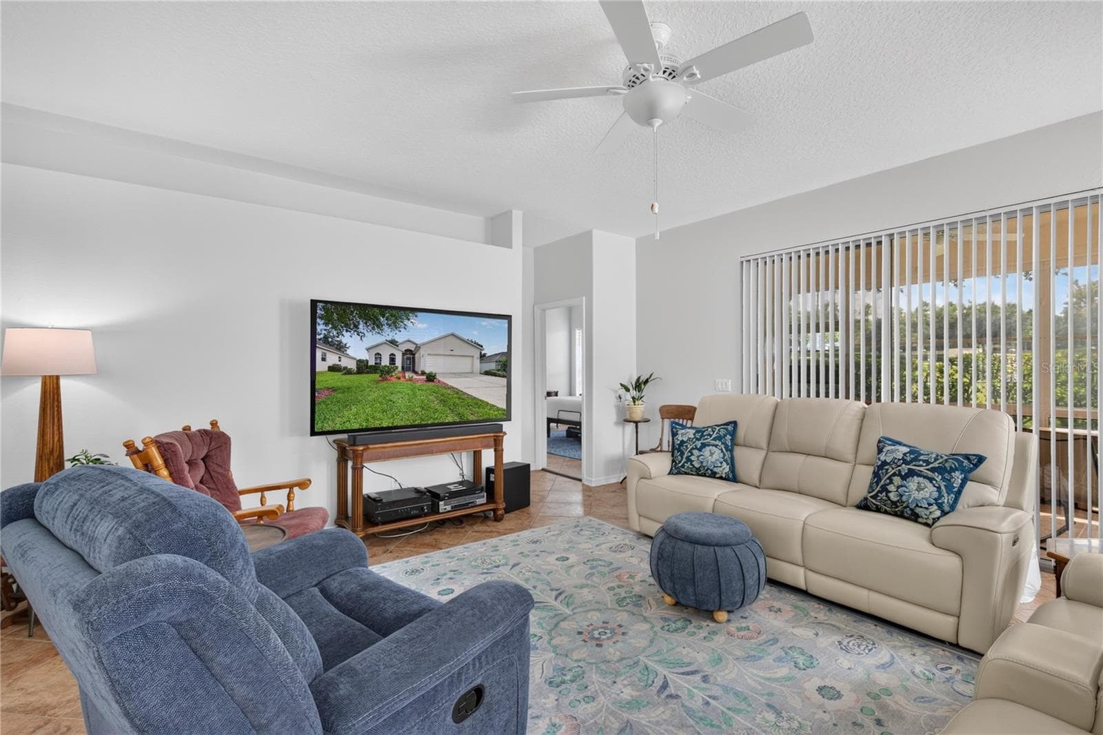 Single Family Residence at 4075 KINGSLEY ST, CLERMONT, photo 8 of 37