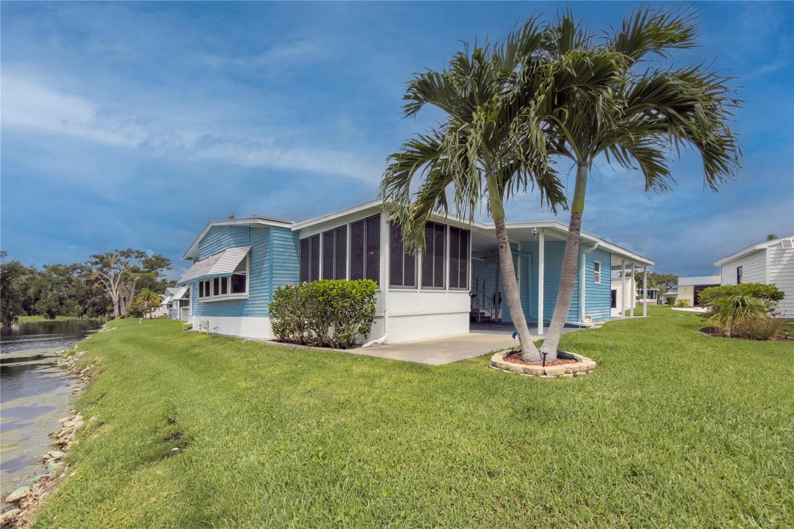 Manufactured Home at 78 EAGLE CIR, ELLENTON, photo 5 of 60