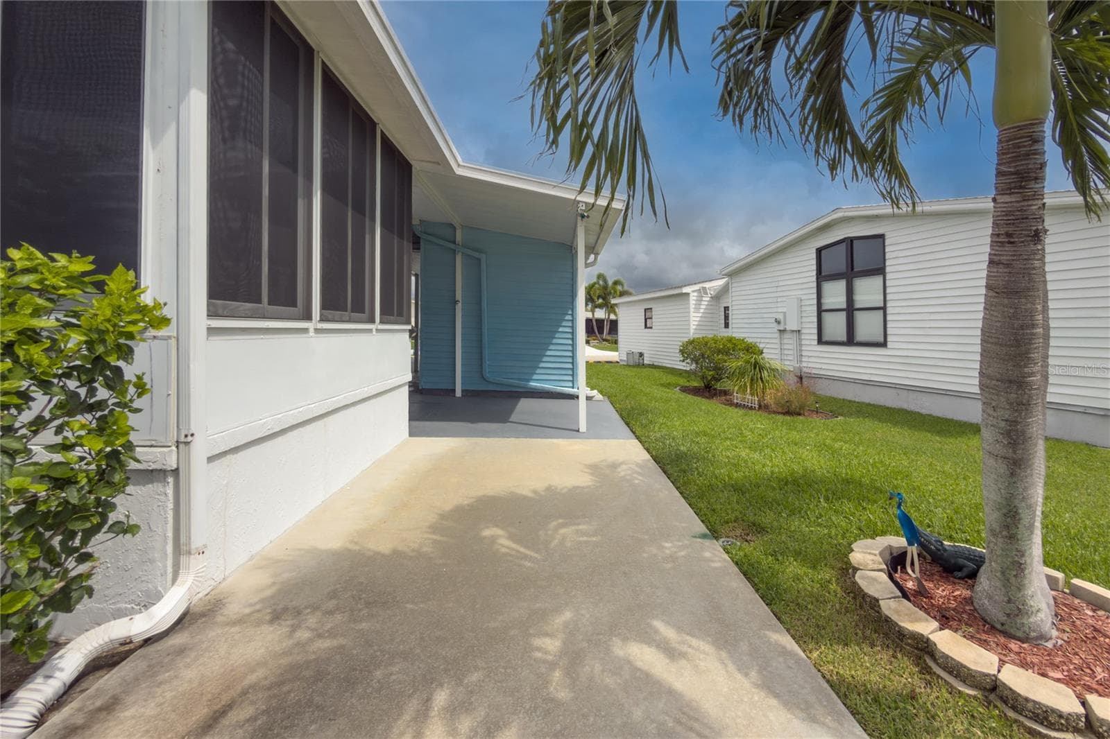 Manufactured Home at 78 EAGLE CIR, ELLENTON, photo 11 of 60