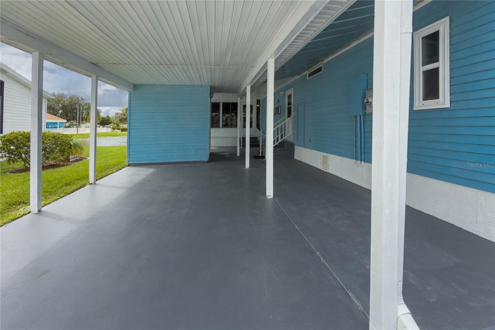 Manufactured Home at 78 EAGLE CIR, ELLENTON, photo 12 of 60