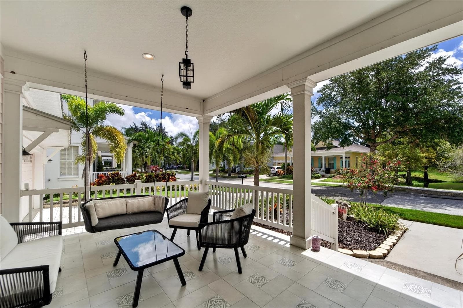 Single Family Residence at 429 MANNS HARBOR DR, APOLLO BEACH, photo 12 of 100