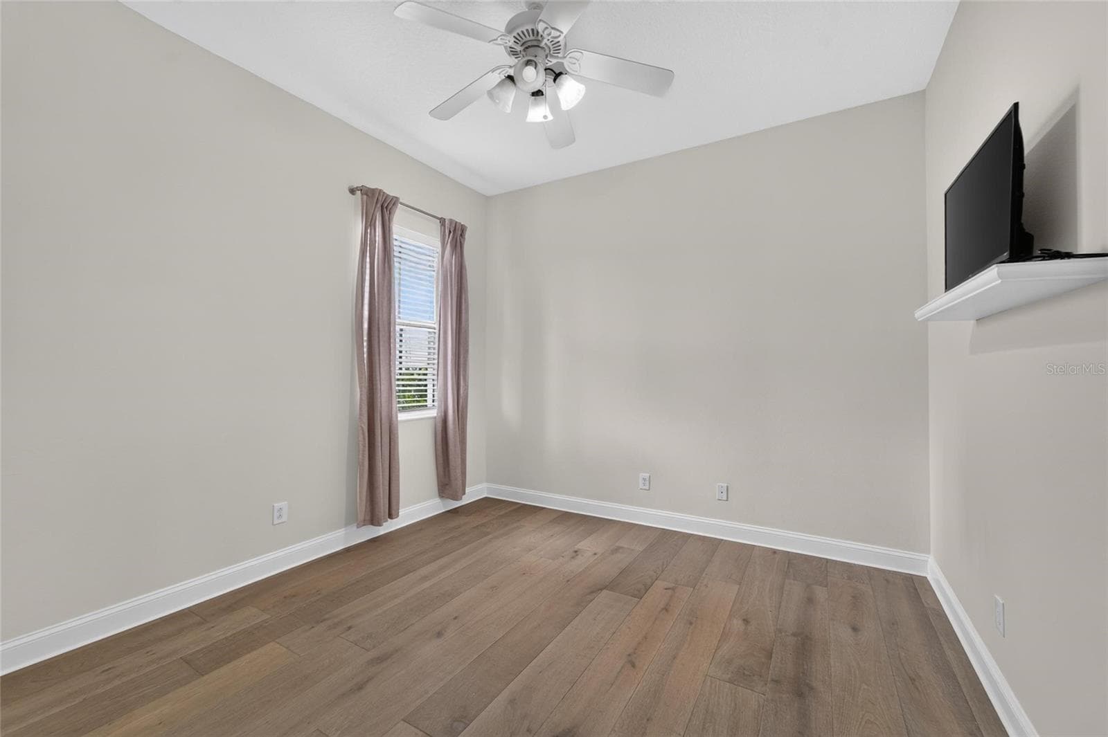 Single Family Residence at 429 MANNS HARBOR DR, APOLLO BEACH, photo 51 of 100