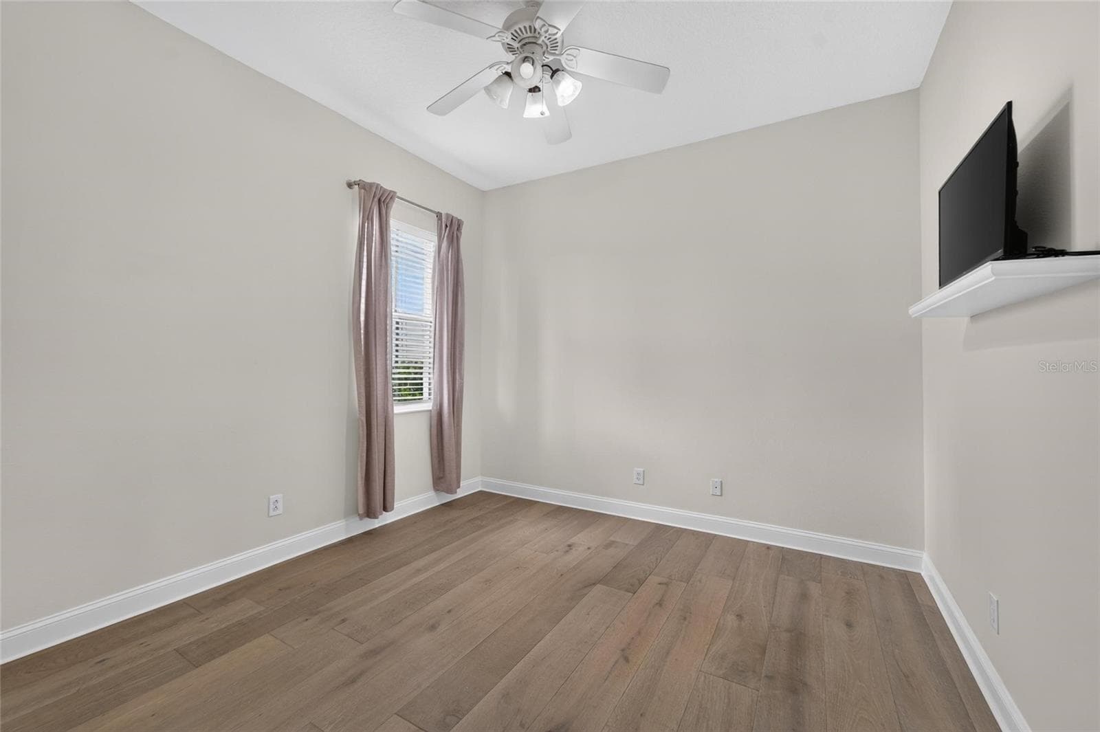 Single Family Residence at 429 MANNS HARBOR DR, APOLLO BEACH, photo 52 of 100