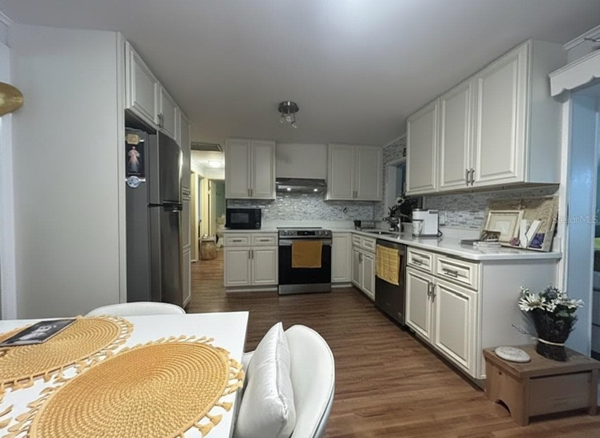 Single Family Residence at 2455 ROYAL RD, DELAND, photo 2 of 22