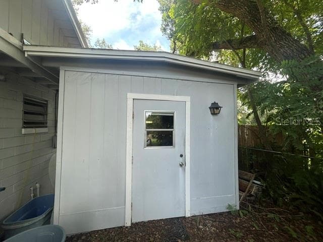 Single Family Residence at 2455 ROYAL RD, DELAND, photo 16 of 22