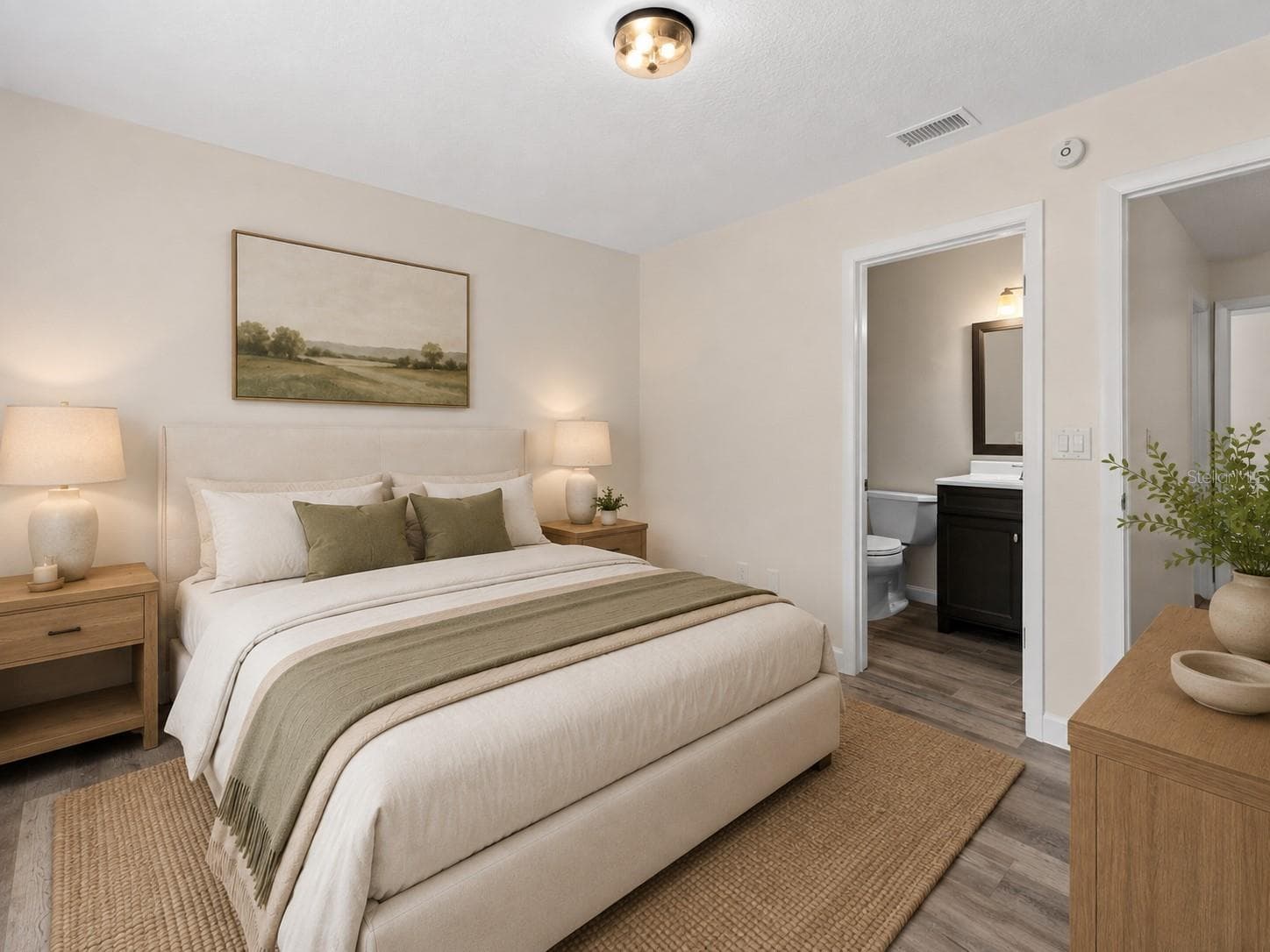 Virtual staged. Upstairs, the primary bedroom features a private en suite bathroom - 283 SANDLEWOOD TRL #3, WINTER PARK