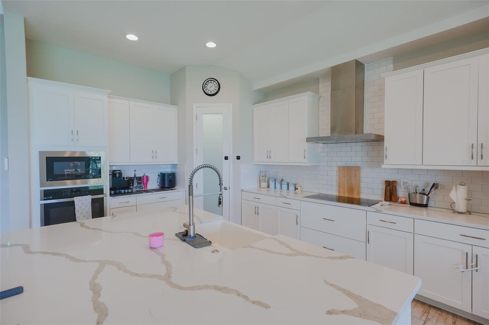 Luxury stone countertops - 12648 BERGSTROM BAY DR, RIVERVIEW