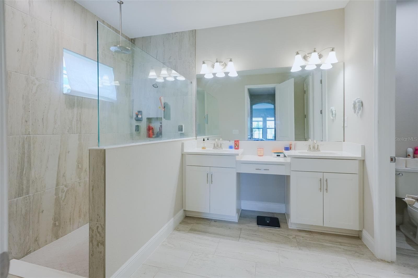 Double sink, primary bath - 12648 BERGSTROM BAY DR, RIVERVIEW