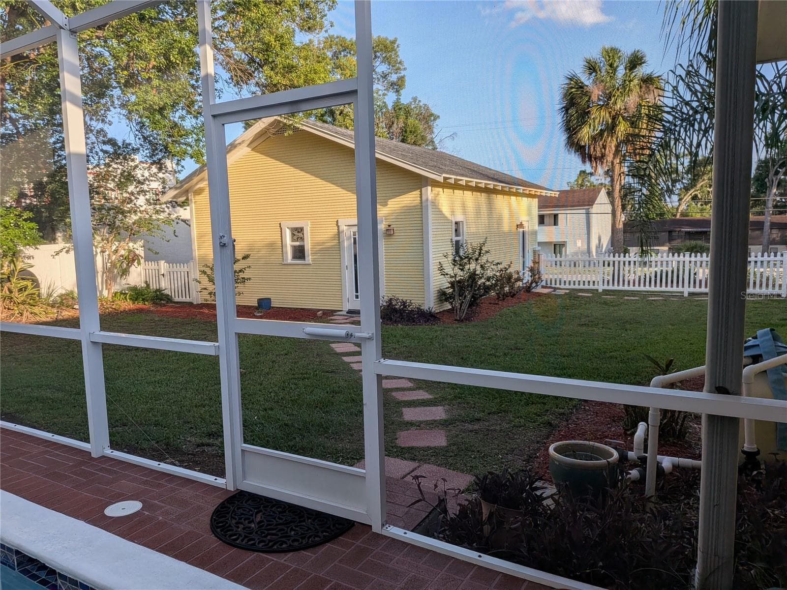 Single Family Residence at 410 E PARK ST, LAKELAND, photo 23 of 28