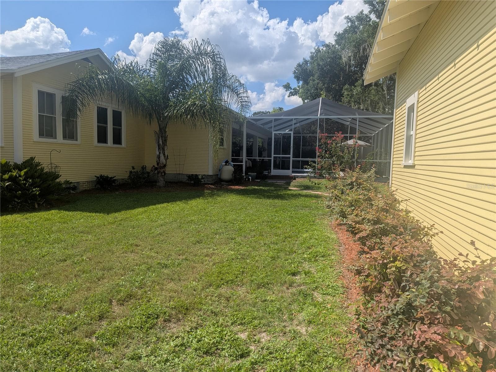 Single Family Residence at 410 E PARK ST, LAKELAND, photo 24 of 28