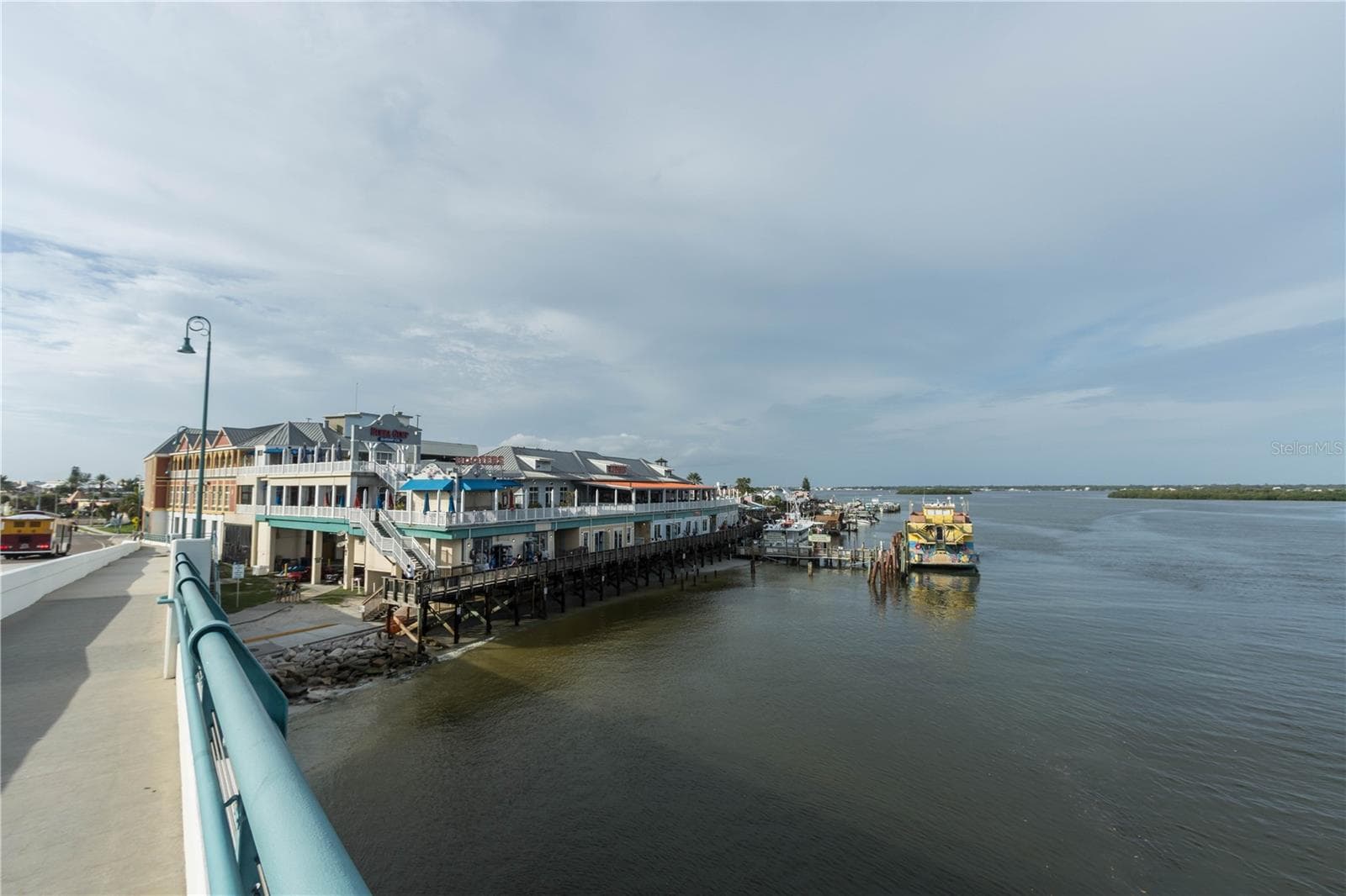 SO MUCH TO DO AT JOHN'S PASS - 11605 GULF BLVD #503, TREASURE ISLAND